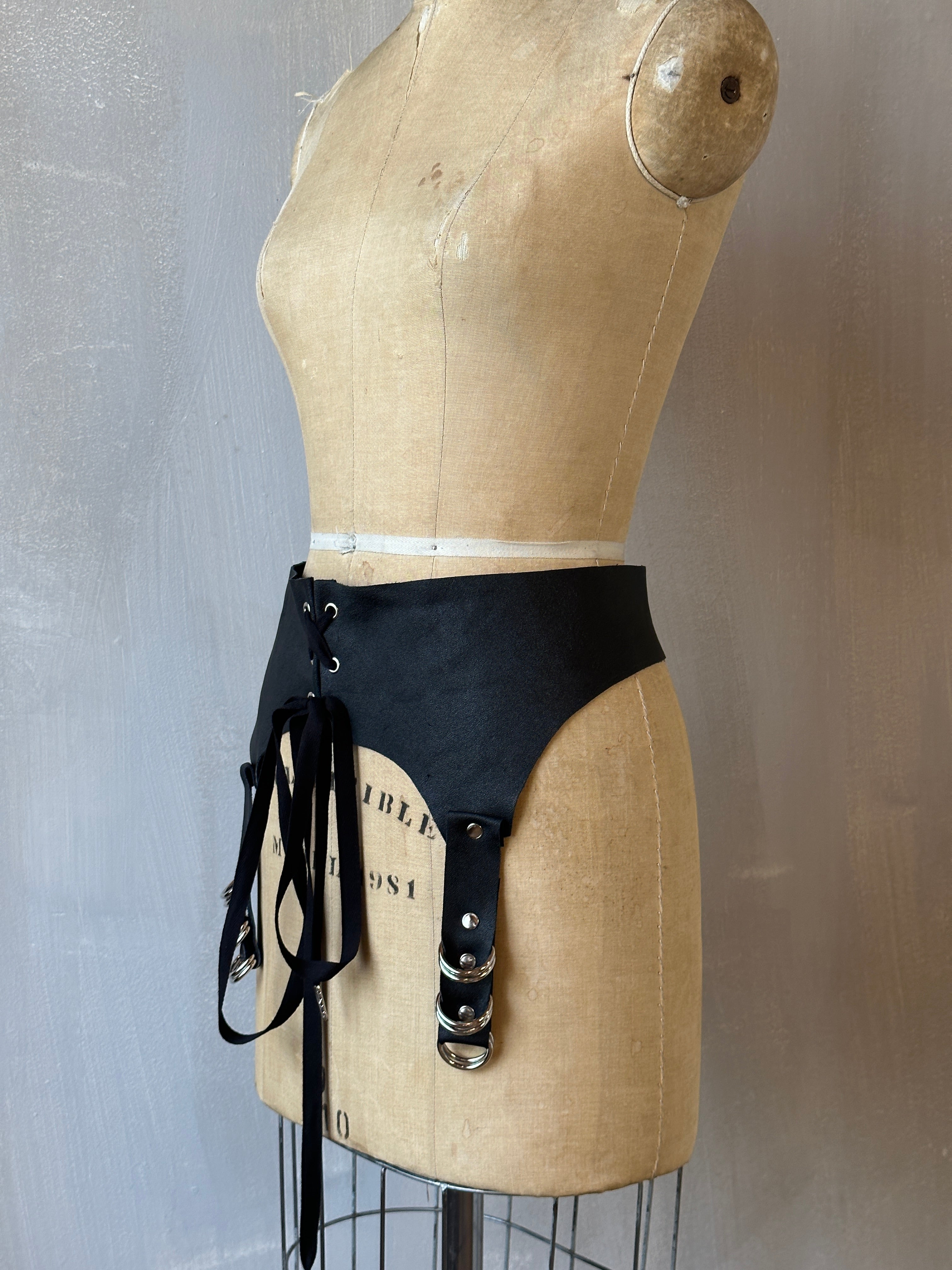 Sample Sale: Leather Garter/Belt (Size II)