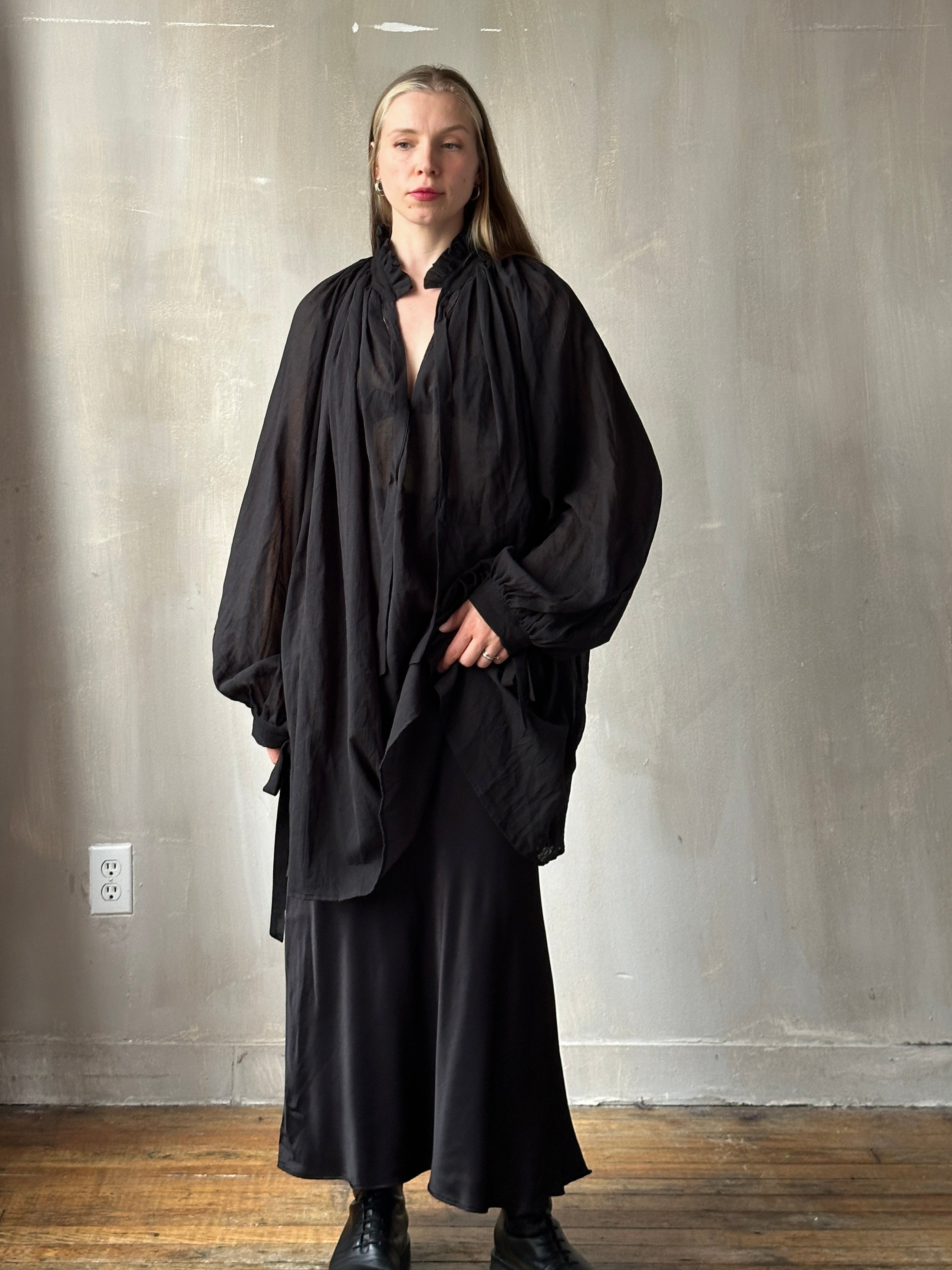 Sample Sale: Baudelaire Chemise in Black Cotton Gauze (One Size)