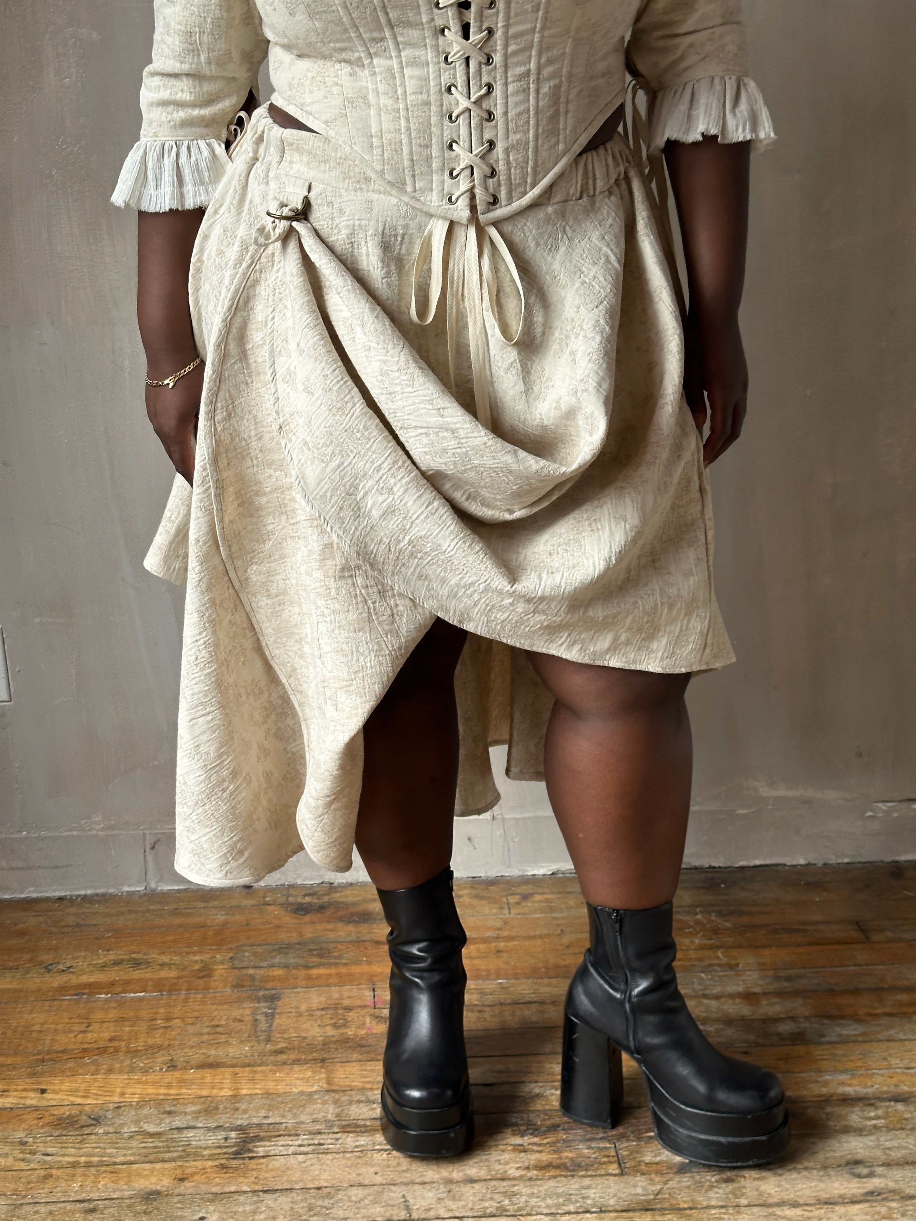 SS '26: Pastorale Set in Antique Floral Cotton-Linen (Pre-Order)