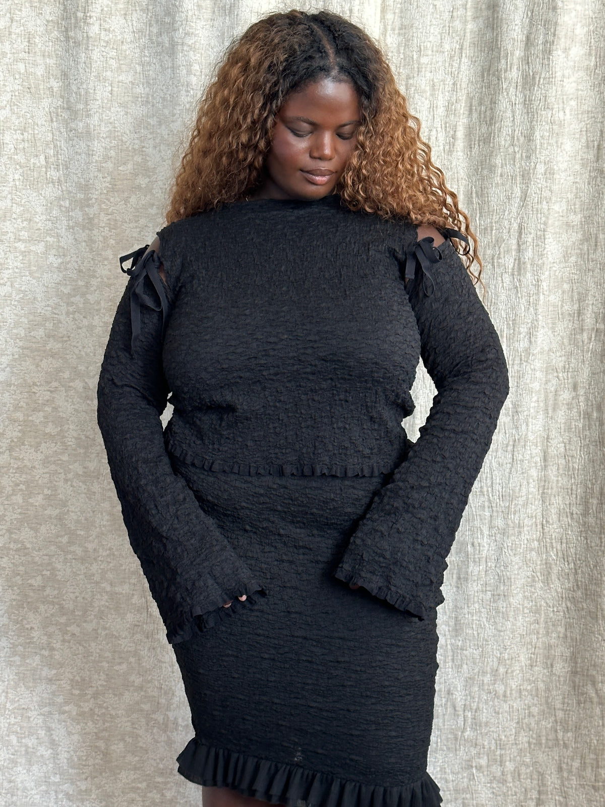 FW'26: Detached Long Sleeve Top in Textured Black Cotton (Pre-Order)