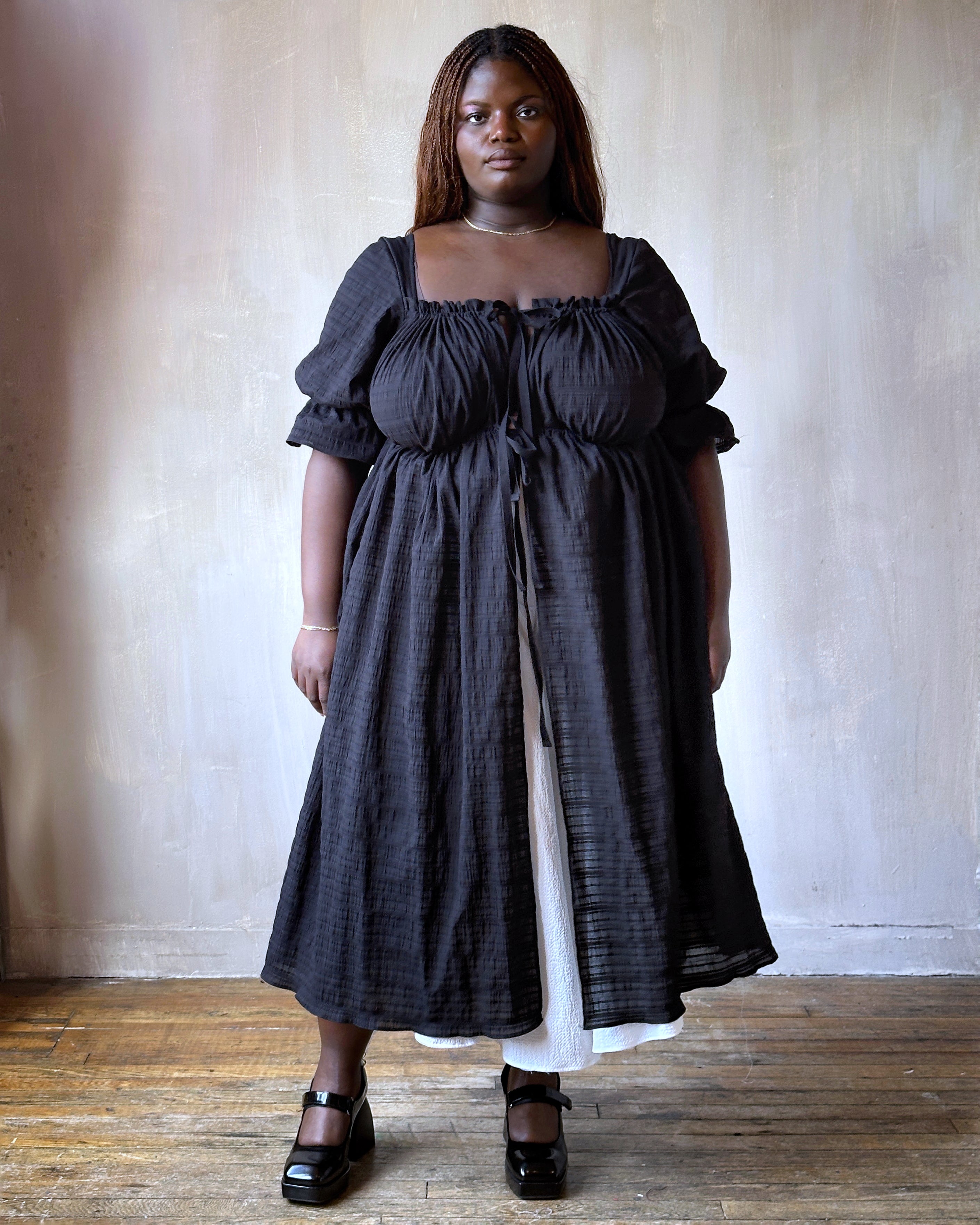 Chemise de la Reine Duster in Black