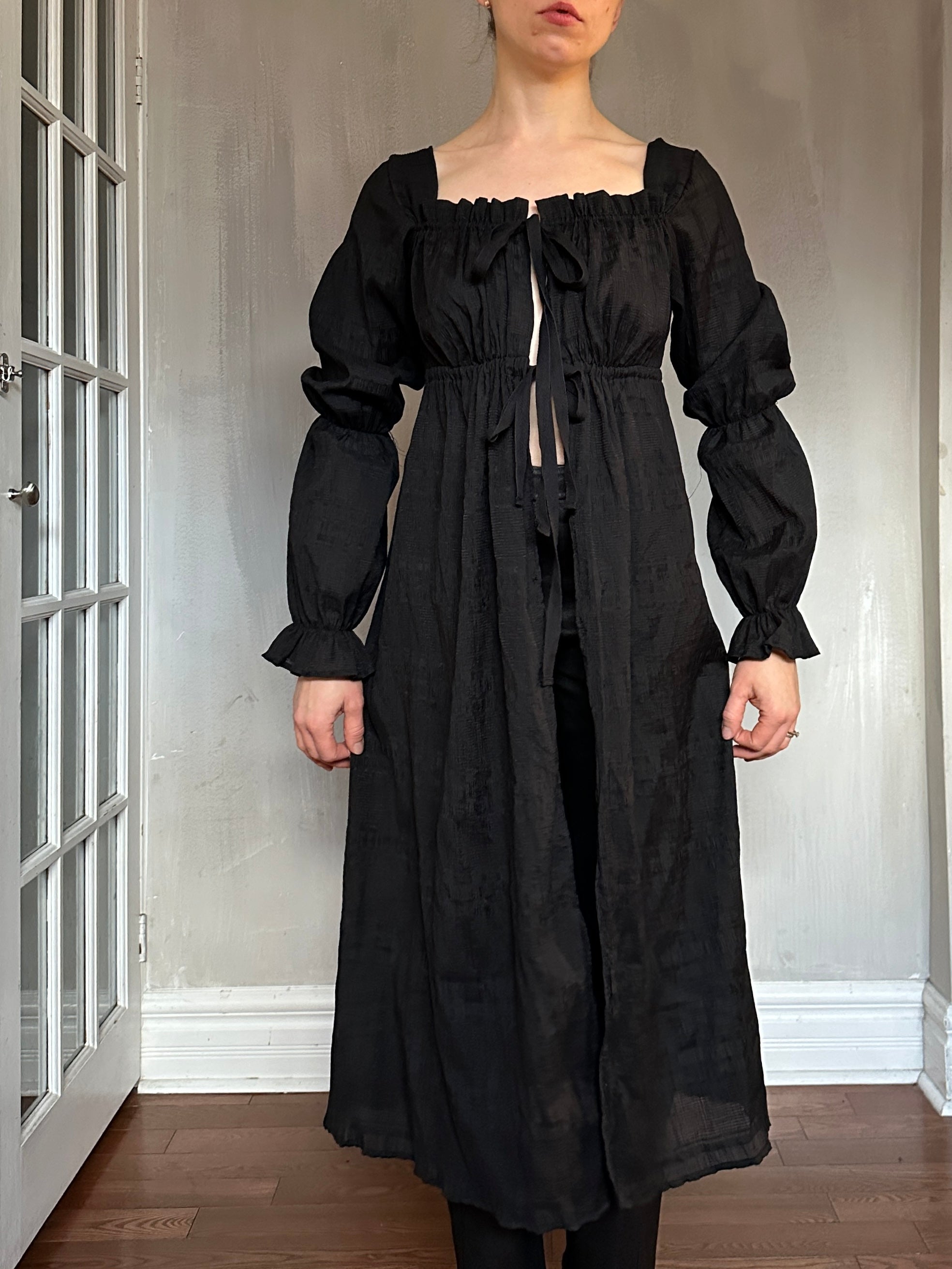 Sample Sale: Chemise de la Reine Duster in Black with Long Sleeves (Size I& VI)