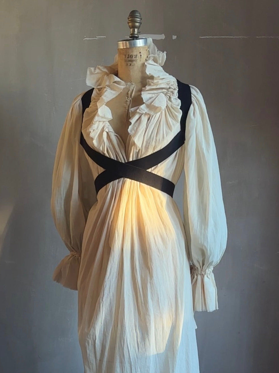 Reversible Crossover Harness