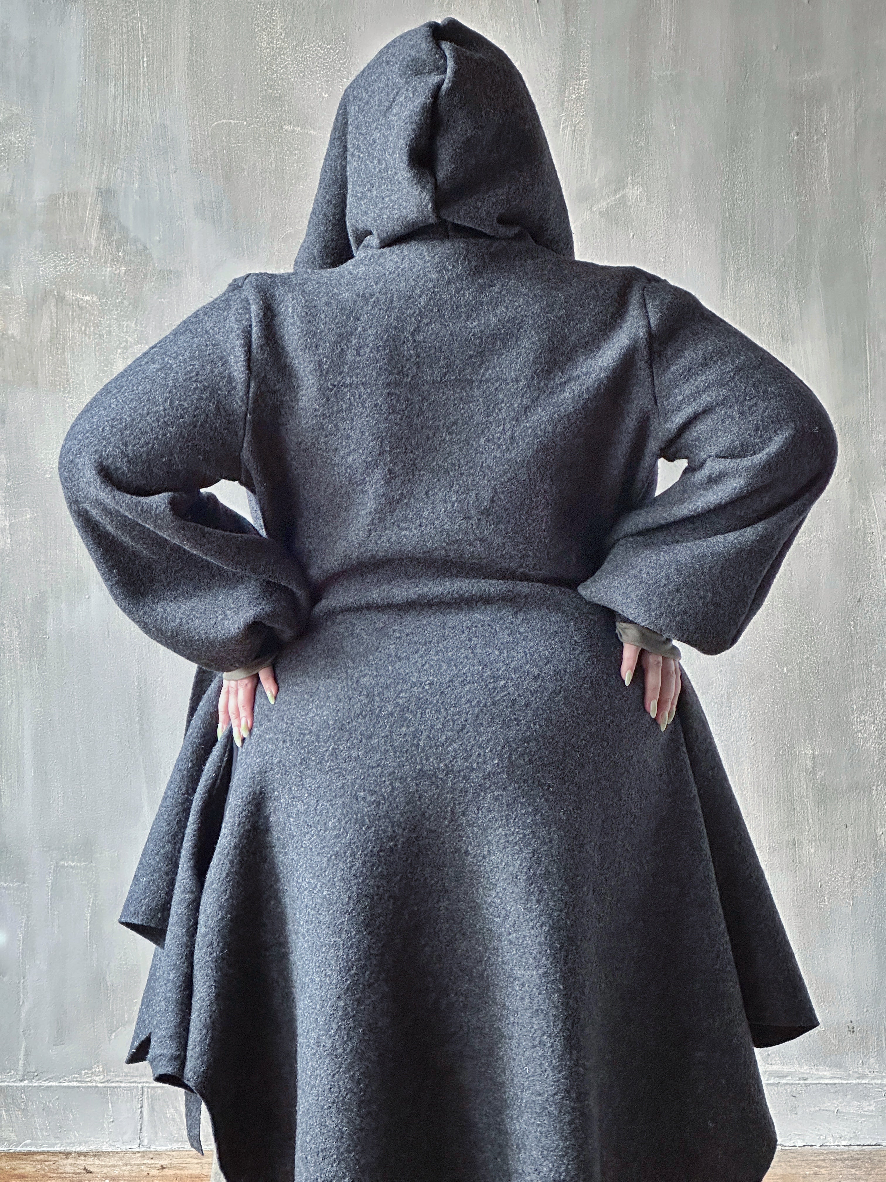 Sample Sale: Tournure Coat in Pure Wool (Dark Heather Grey, Size II)