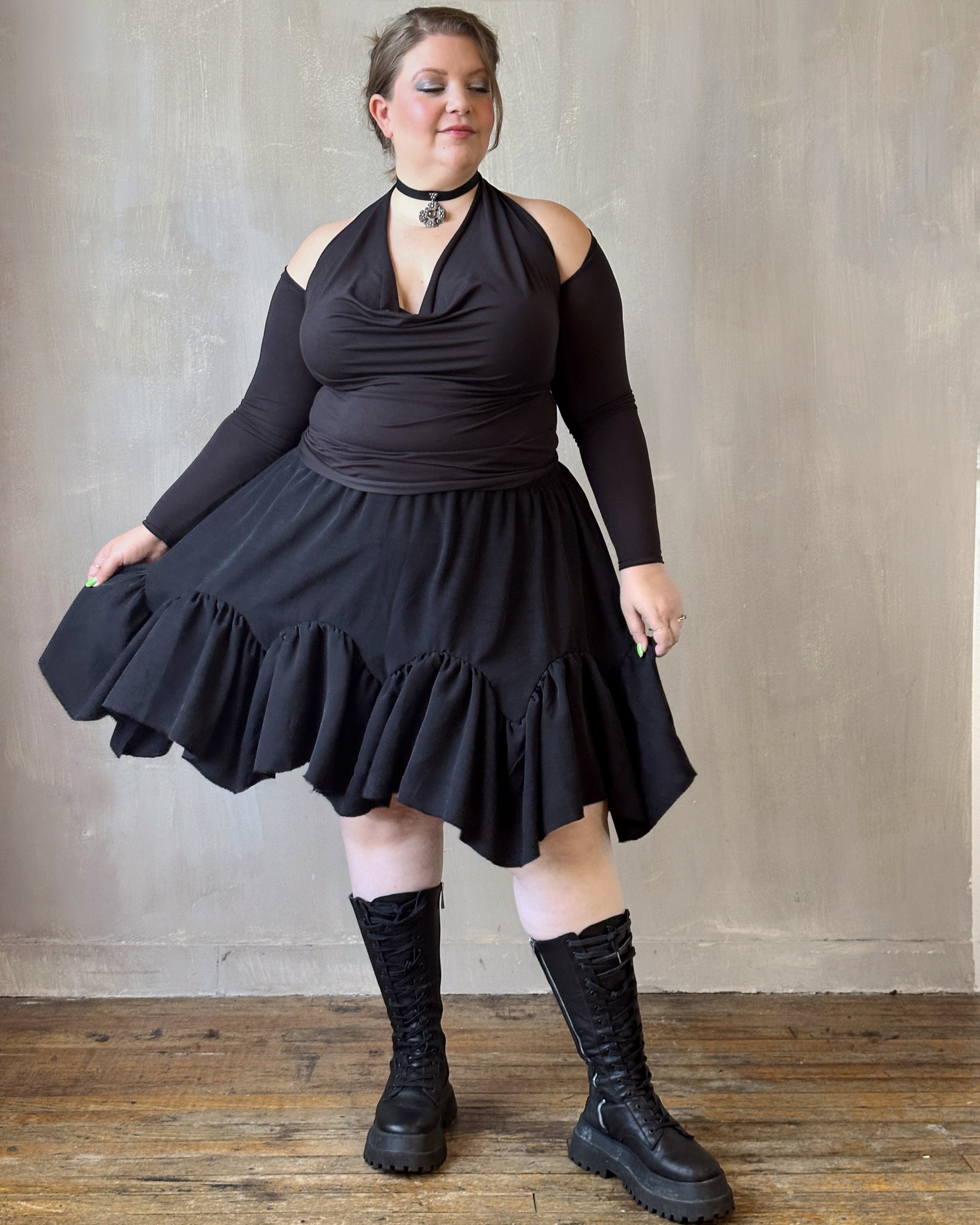 Sample Sale: Petticoat Kilt in Black Twill Taffeta (Size III & V)