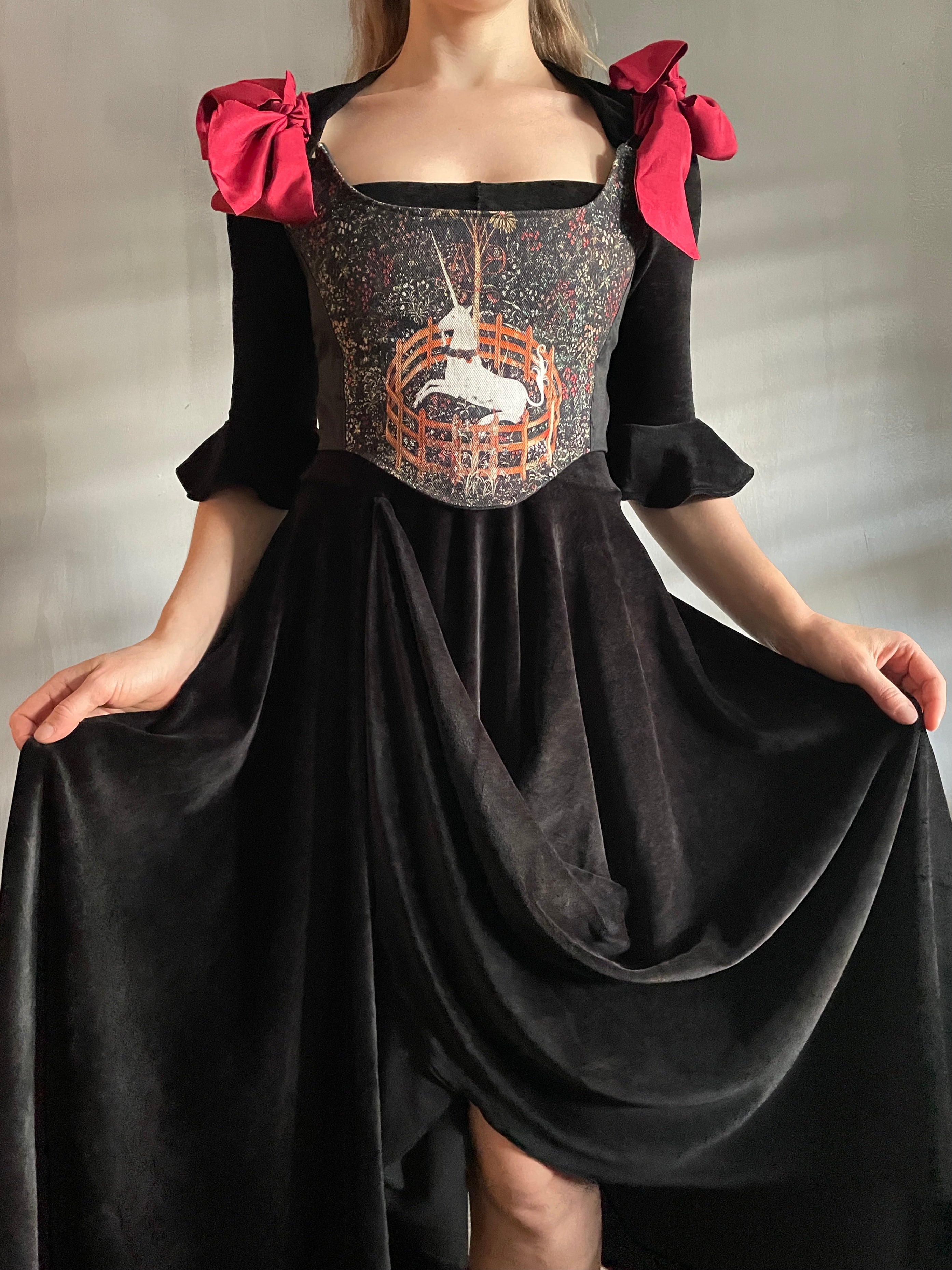 FW 2021: Unicorn in Captivity Bustier