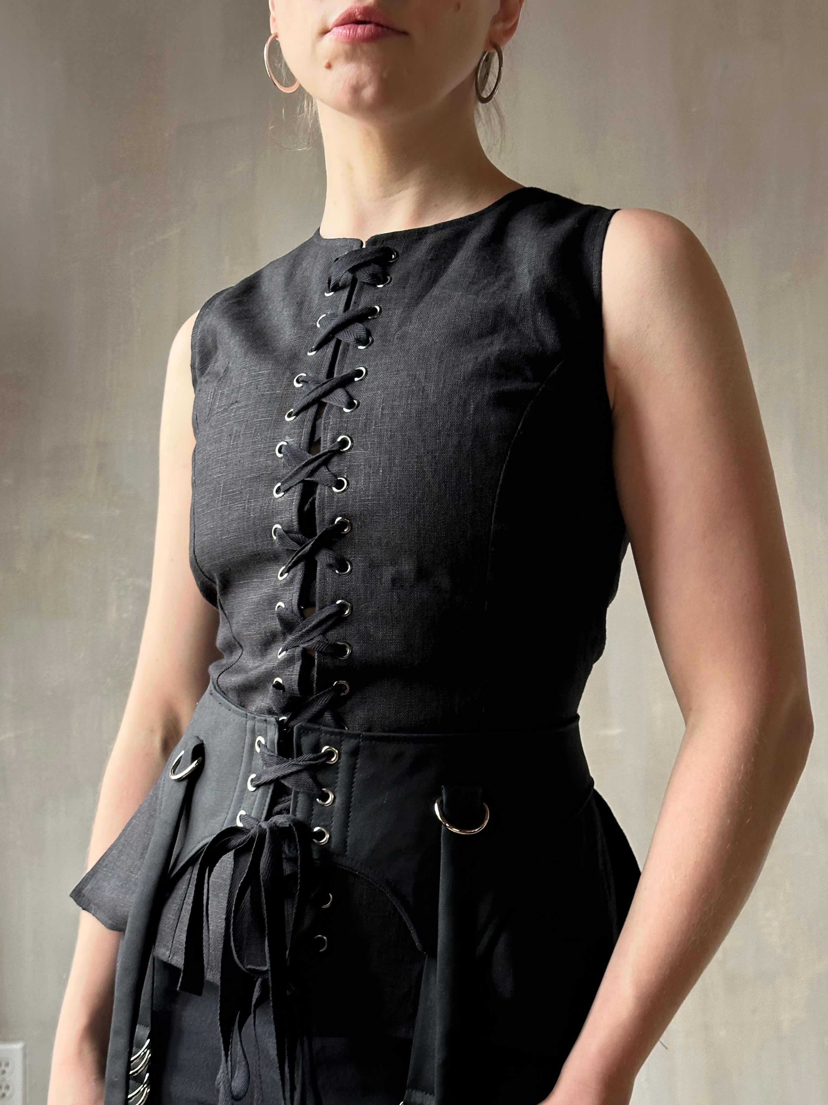 FW'24: Garter Belt for Skirts in Wool Sateen