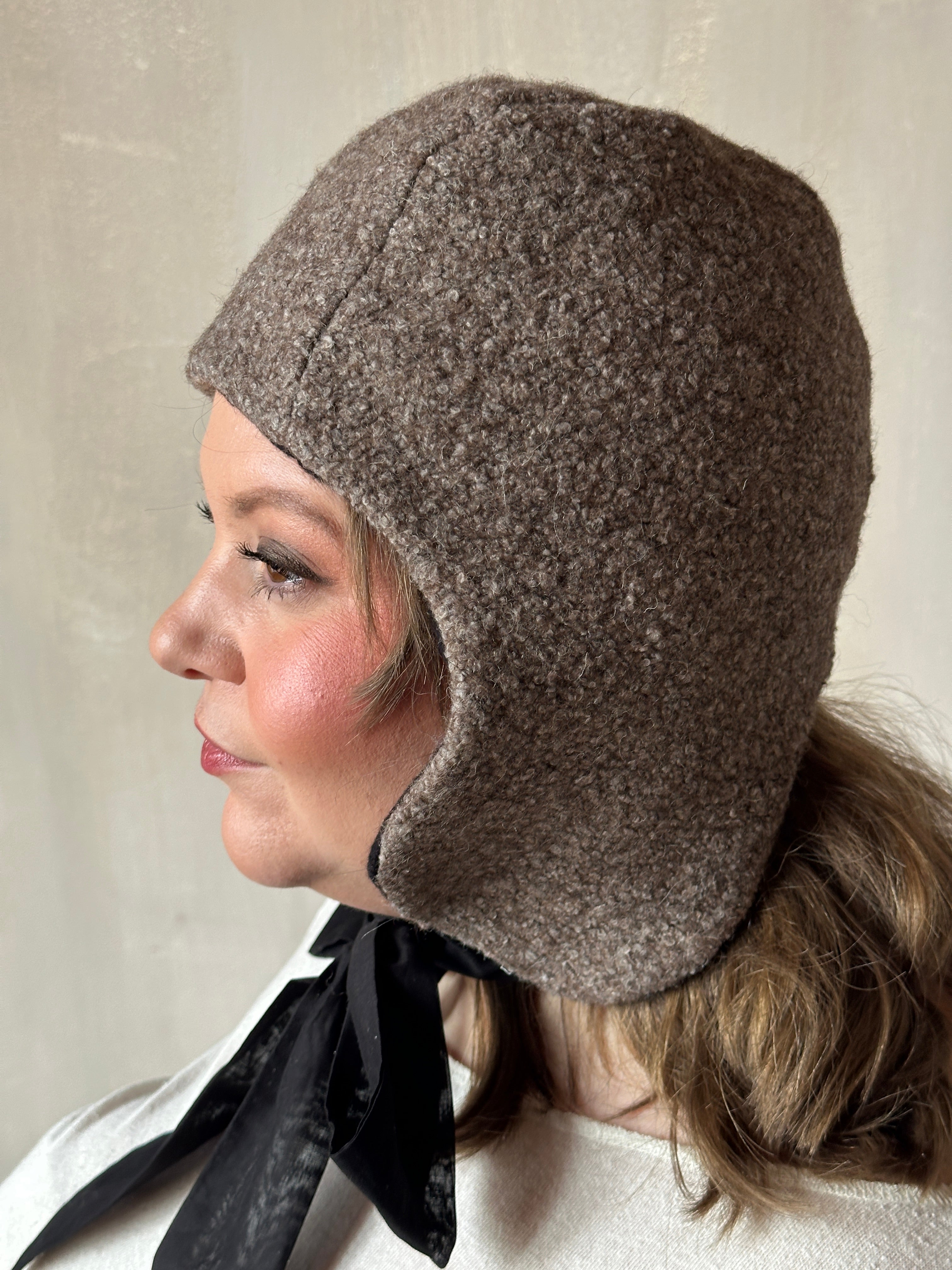 Winter '25 Spangenhelm Toque in Oatmeal Wool with ties (In Stock)