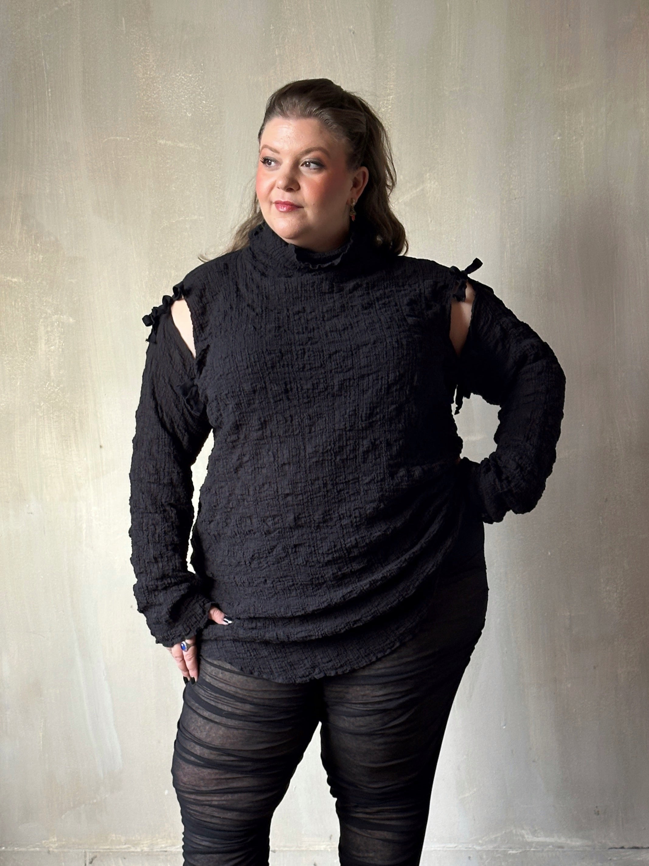 Winter '25 Detached Sleeve Tunic in Black Crinkled Cotton (Pre-Order)