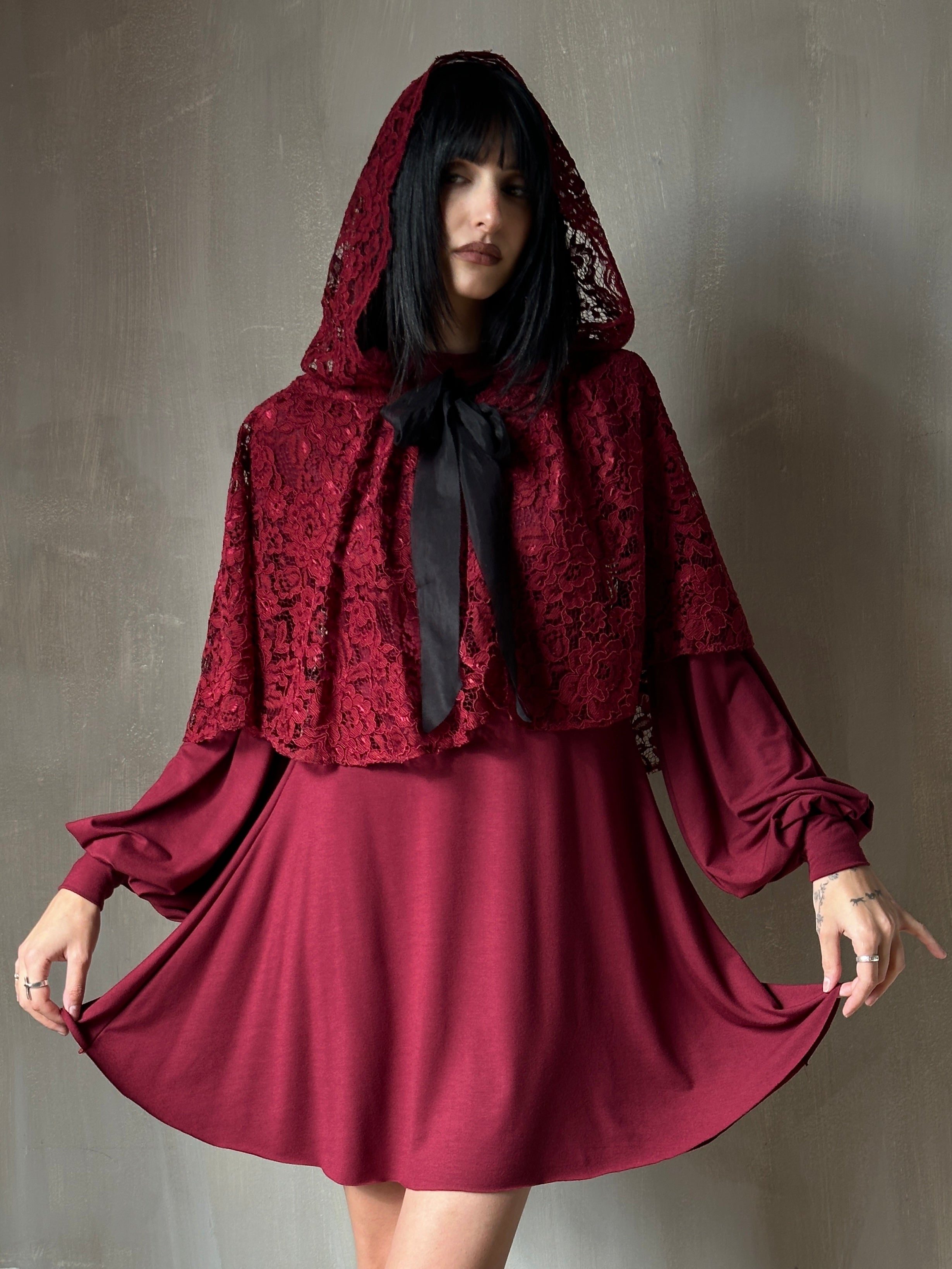 Hooded Capelet in Mourning Lace, Sanguine