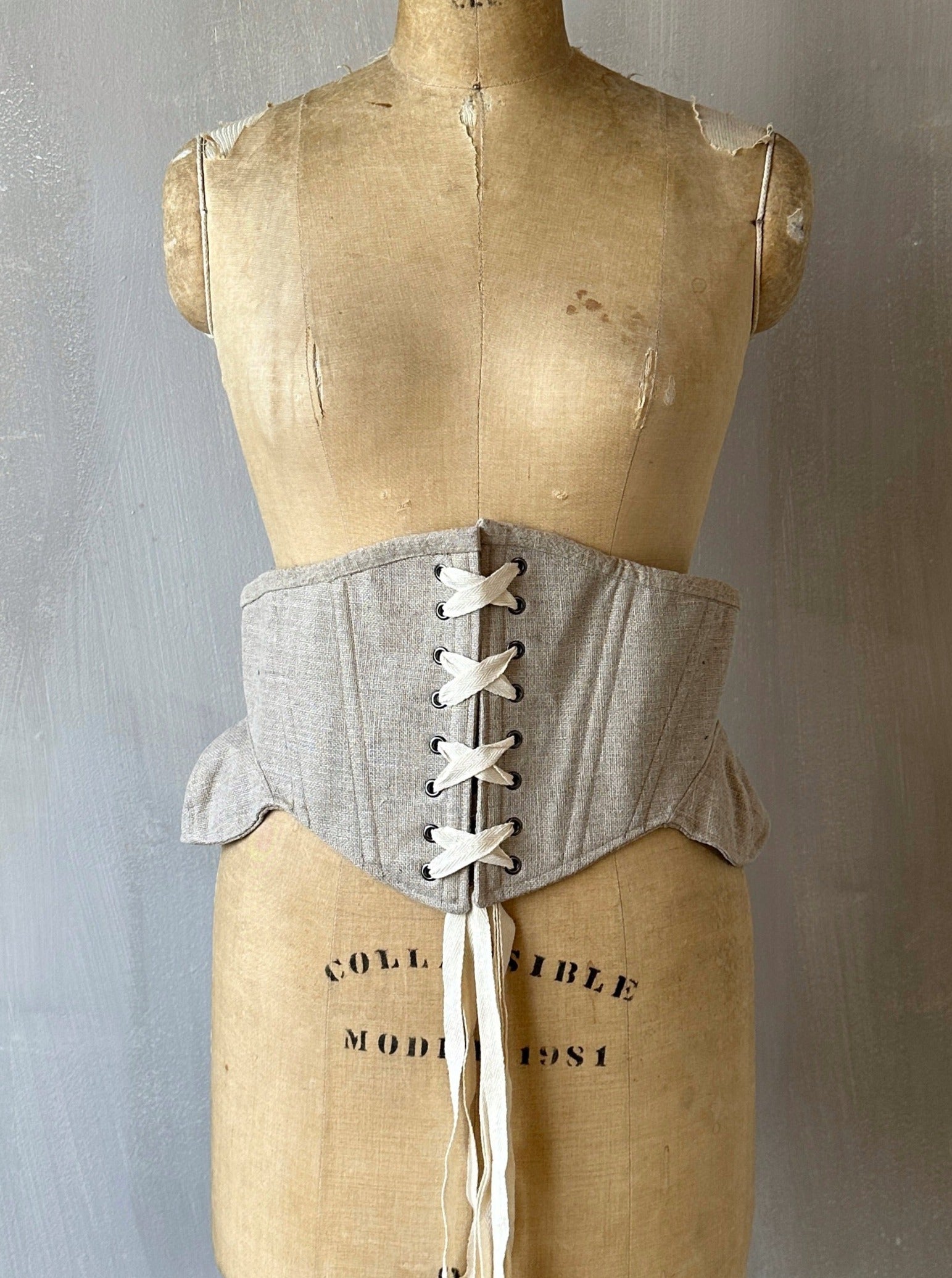 Sample Sale: Severina Corset Belt in Burlap Linen (Size III)