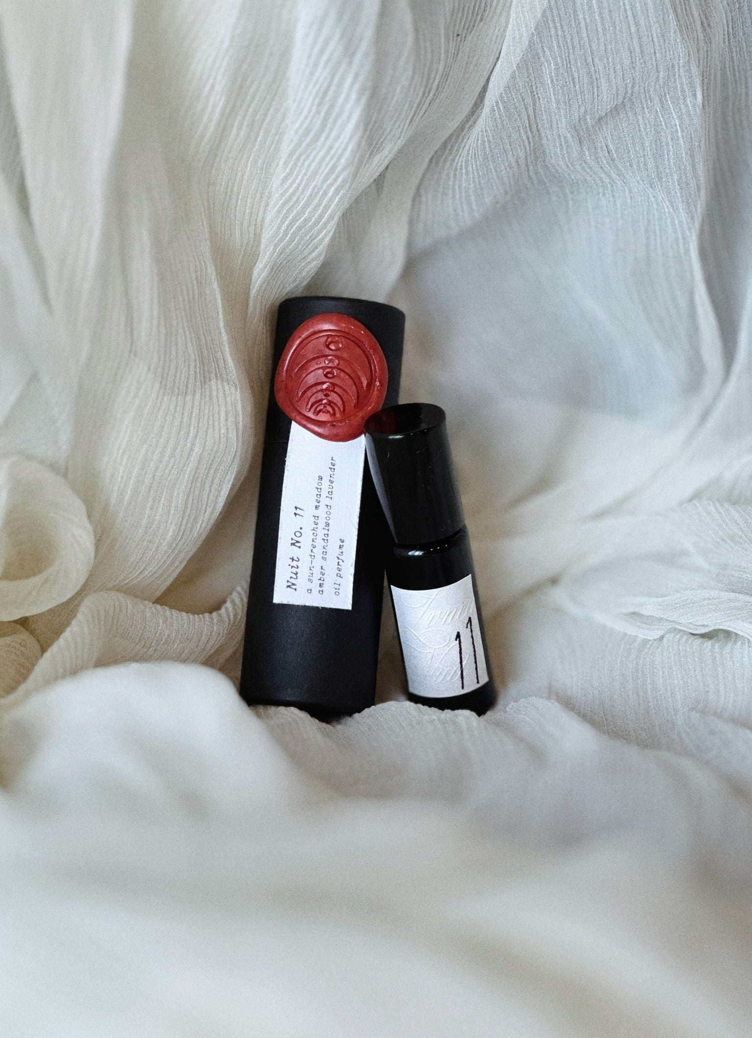NUIT No. 11 Oil Perfume Sample