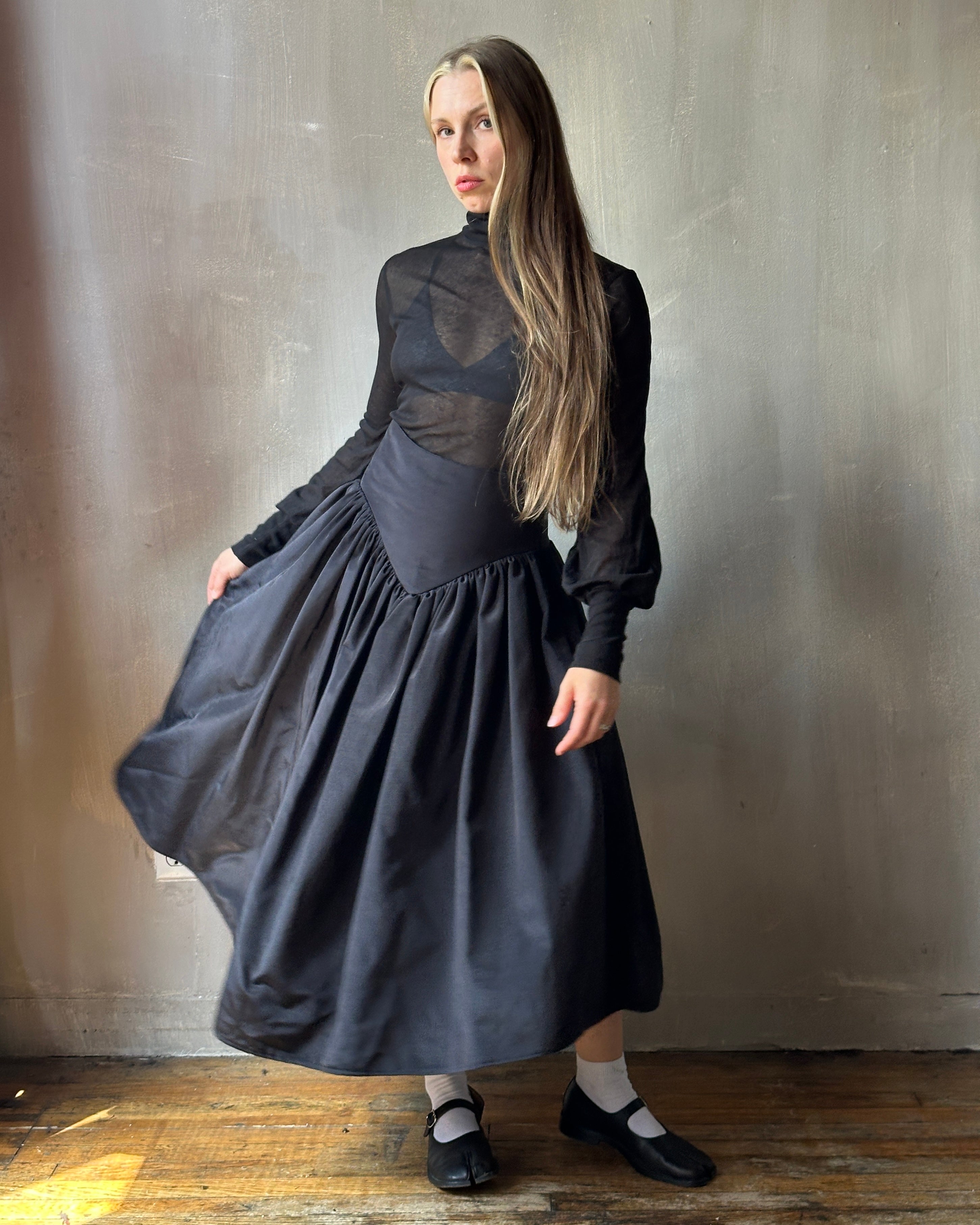Sample Sale: Extended Yoke Petticoat Skirt In Black Twill Taffeta (Size I & II)