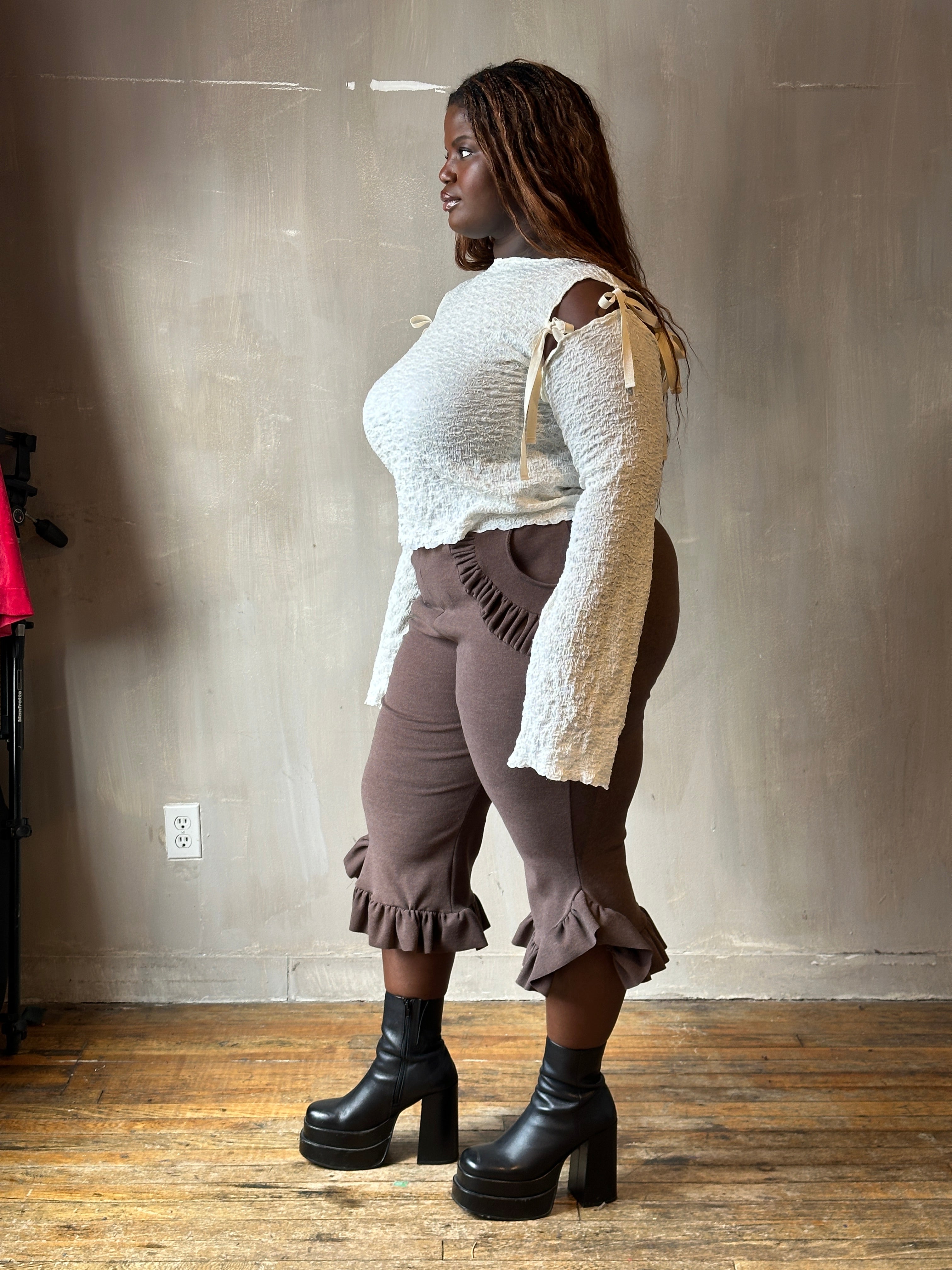 Winter '26: Gathered Pocket Capri in Fawn-Brown Brushed Cotton (Pre-Order)