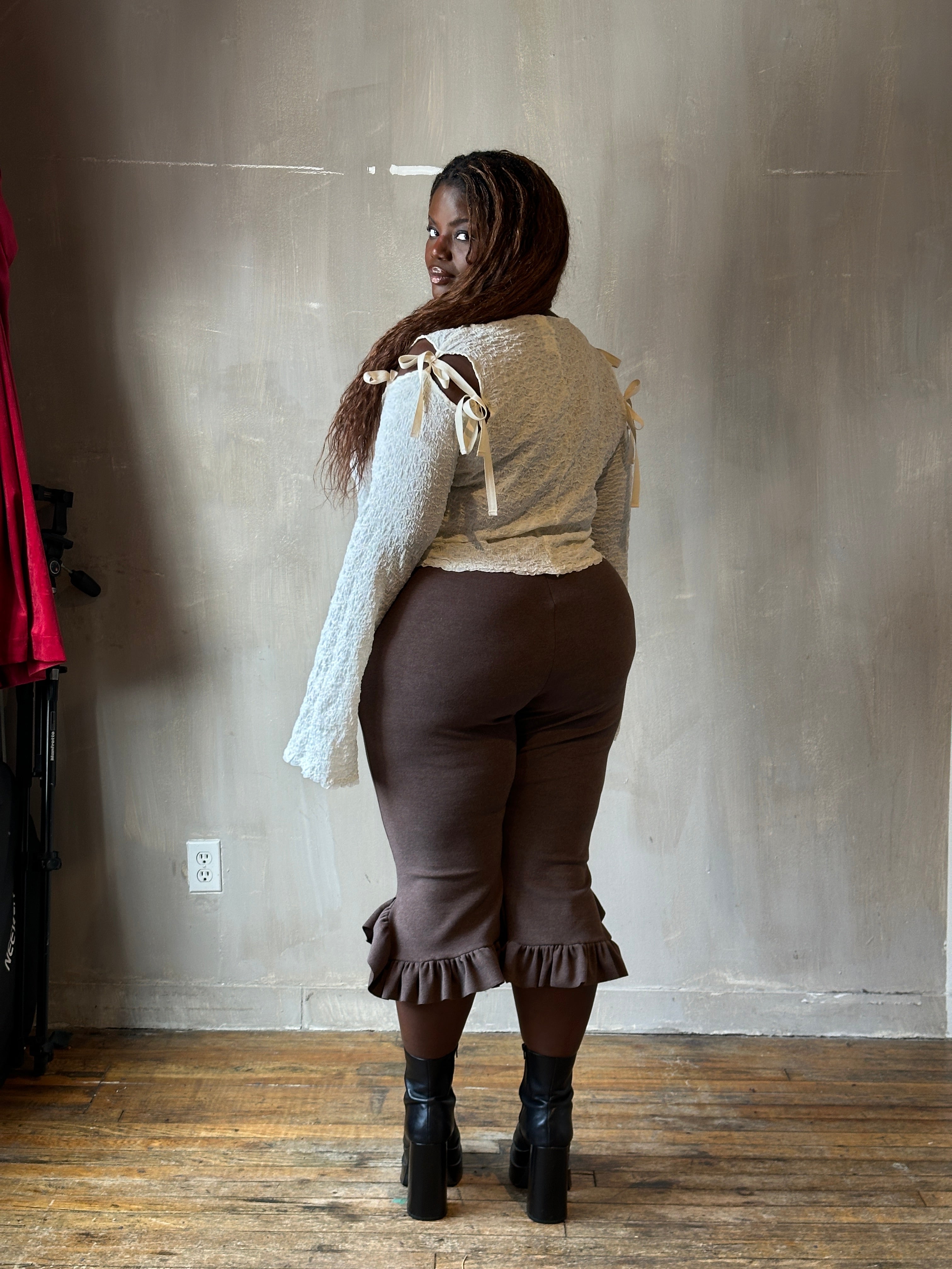 Winter '26: Gathered Pocket Capri in Fawn-Brown Brushed Cotton (Pre-Order)