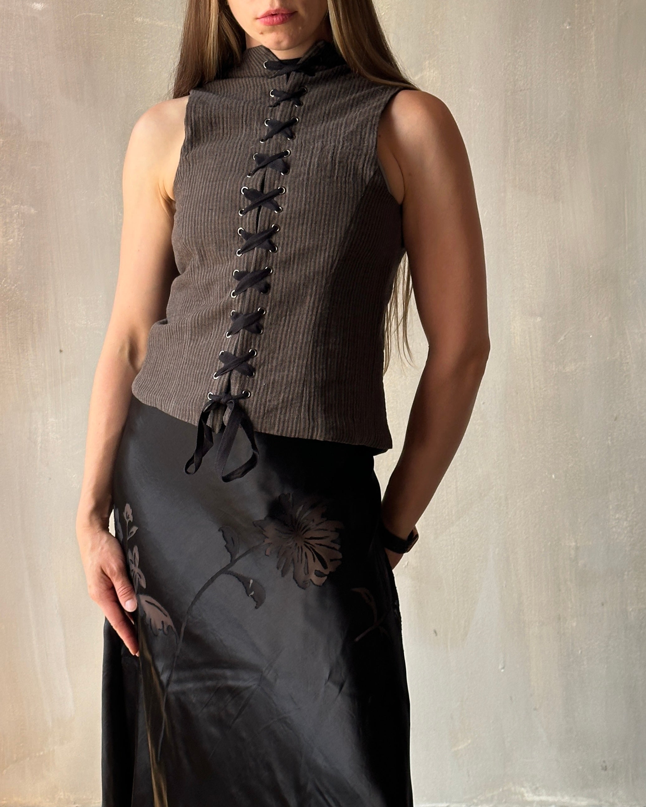 Cutaway Vest in Dark Stripe