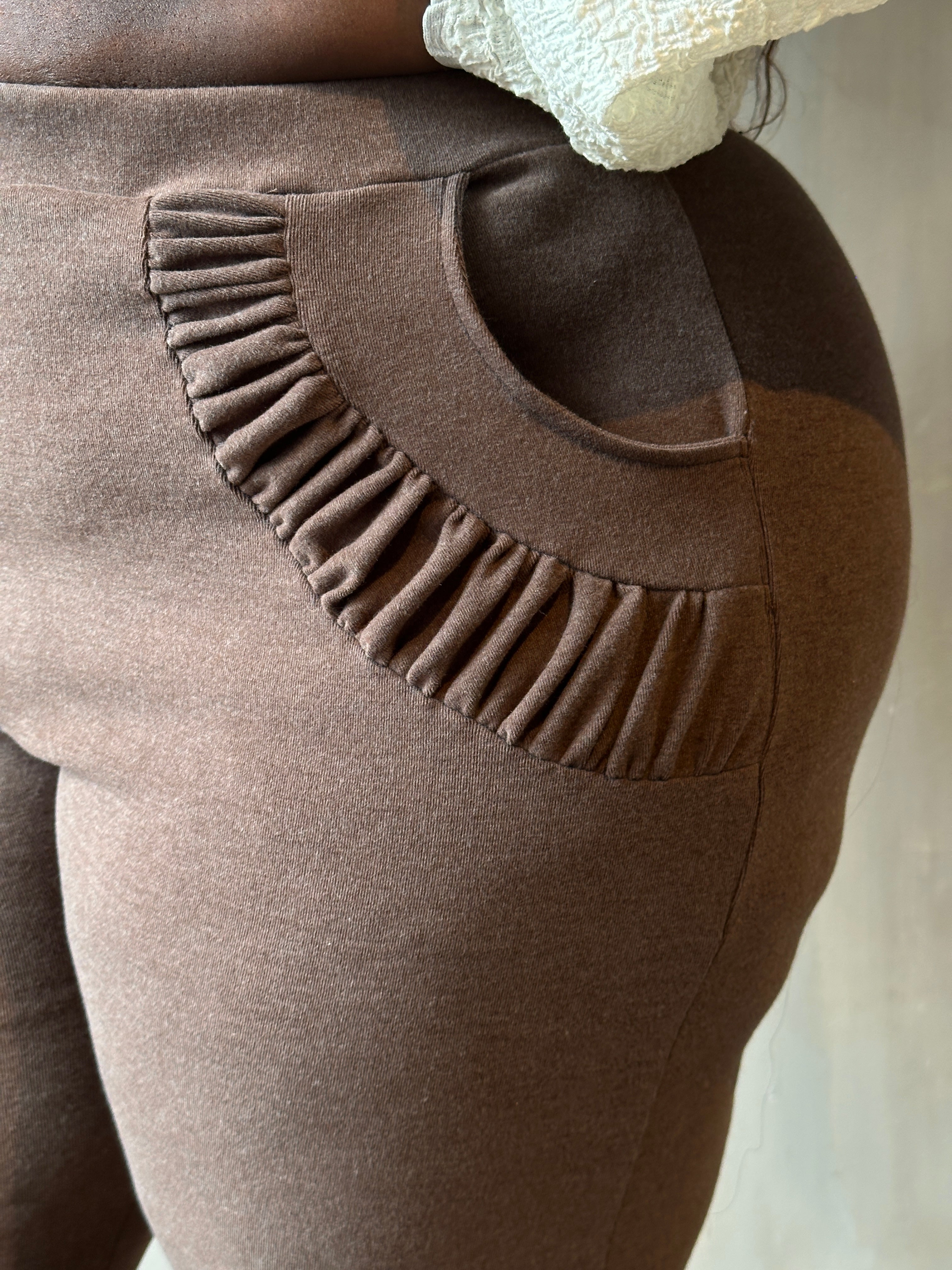 Winter '26: Gathered Pocket Capri in Fawn-Brown Brushed Cotton (Pre-Order)