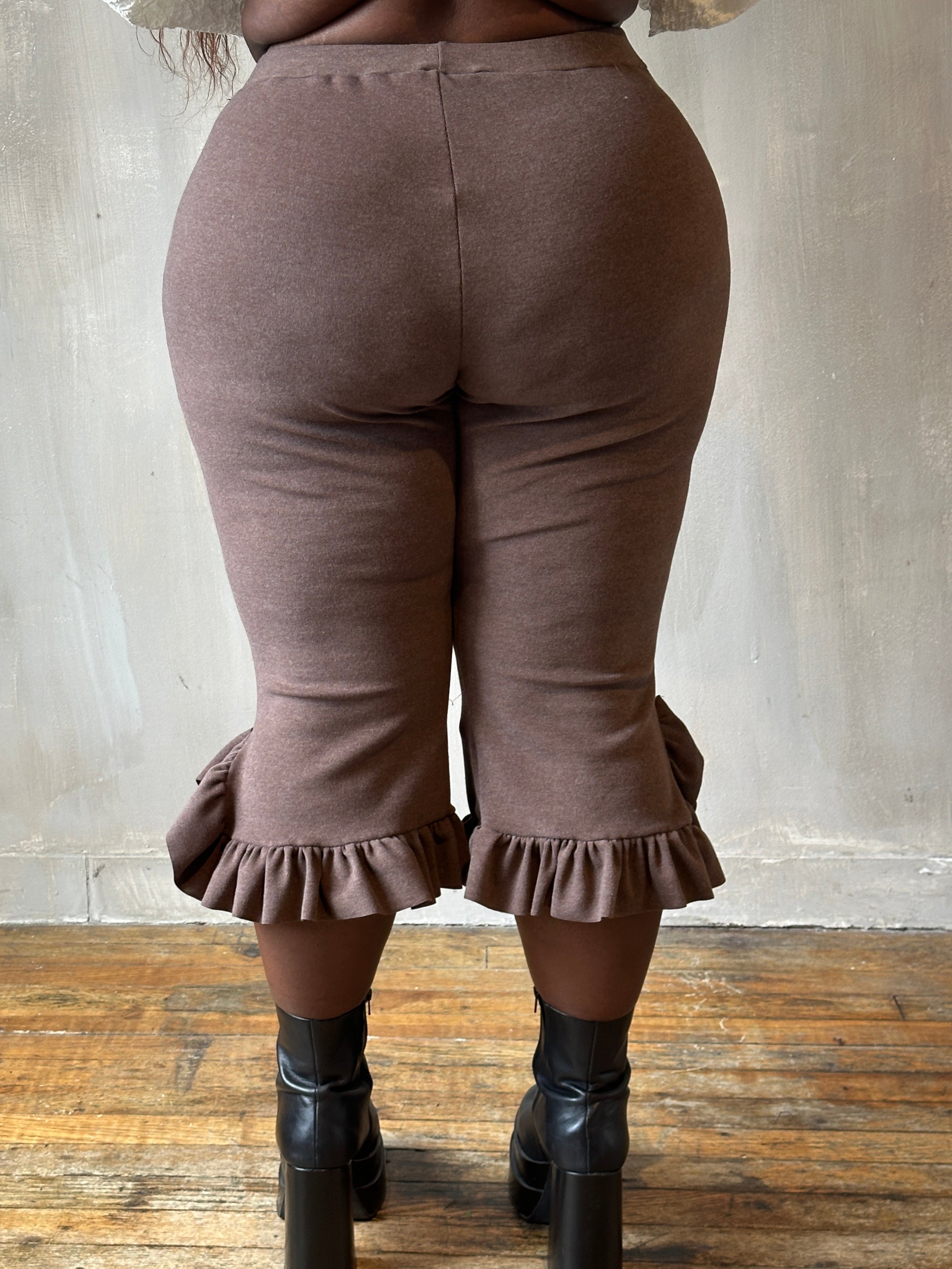Winter '26: Gathered Pocket Capri in Fawn-Brown Brushed Cotton (Pre-Order)