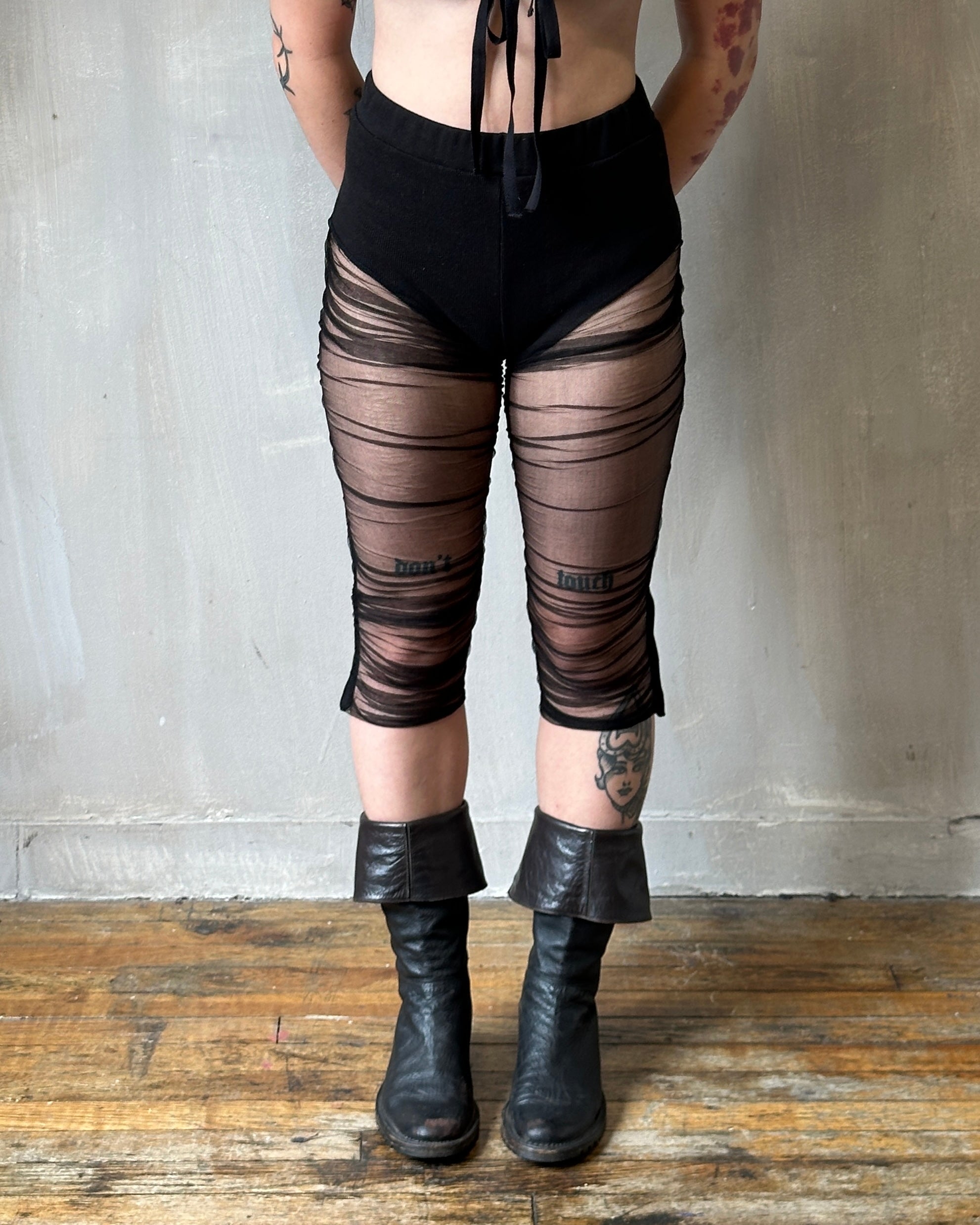 Sample Sale: Chaos-Gathered Capri Leggings (size I)