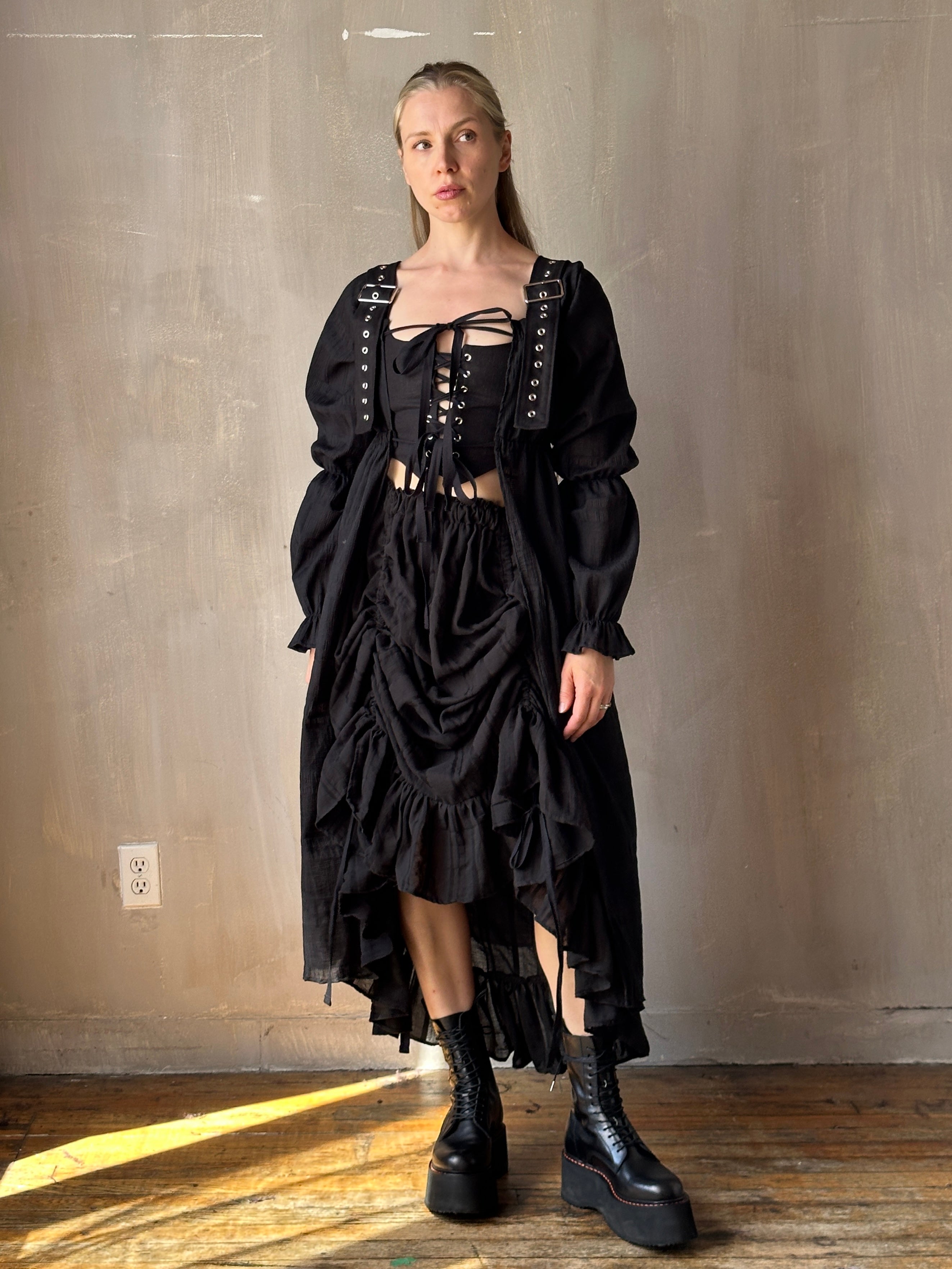 Sample Sale: Chemise de la Reine Duster in Black with Long Sleeves (Size I& VI)