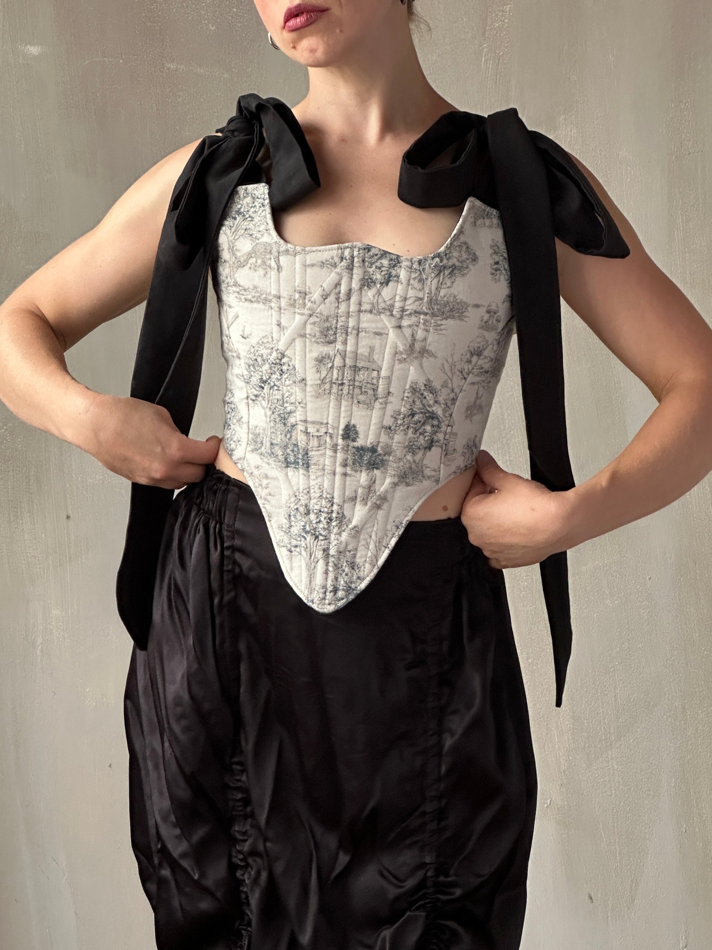 FW25: Toile de Jouy Diamond Stays (Pre-Order)