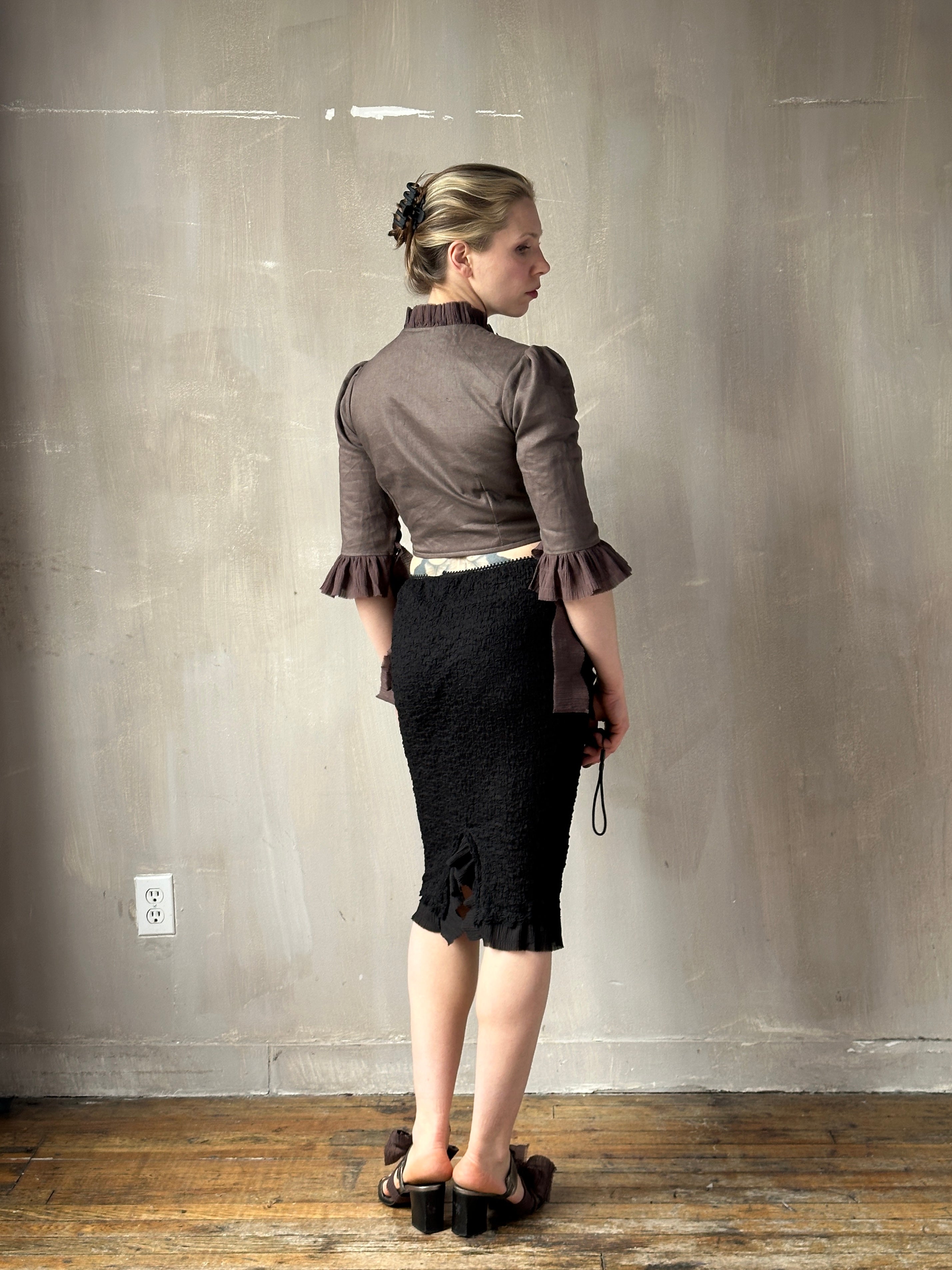 Spring '26: Pastorale Bodice in Mauve Earth Linen (Pre-Order, Limited Edition)