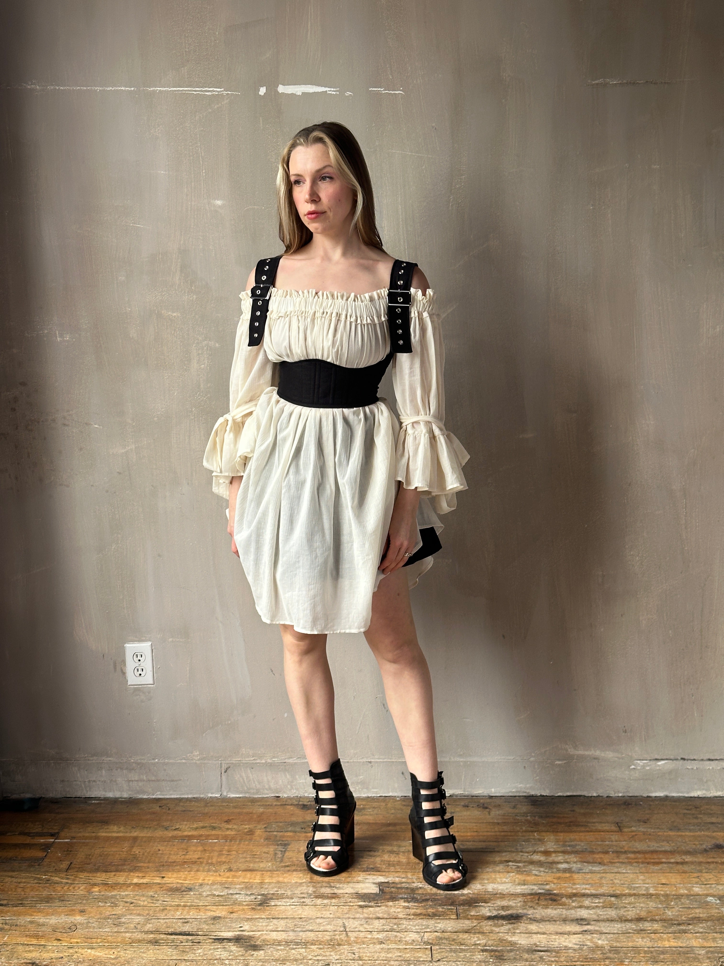 Sample Sale: Underbust Buckle Waspie in Black Linen (Size VI)