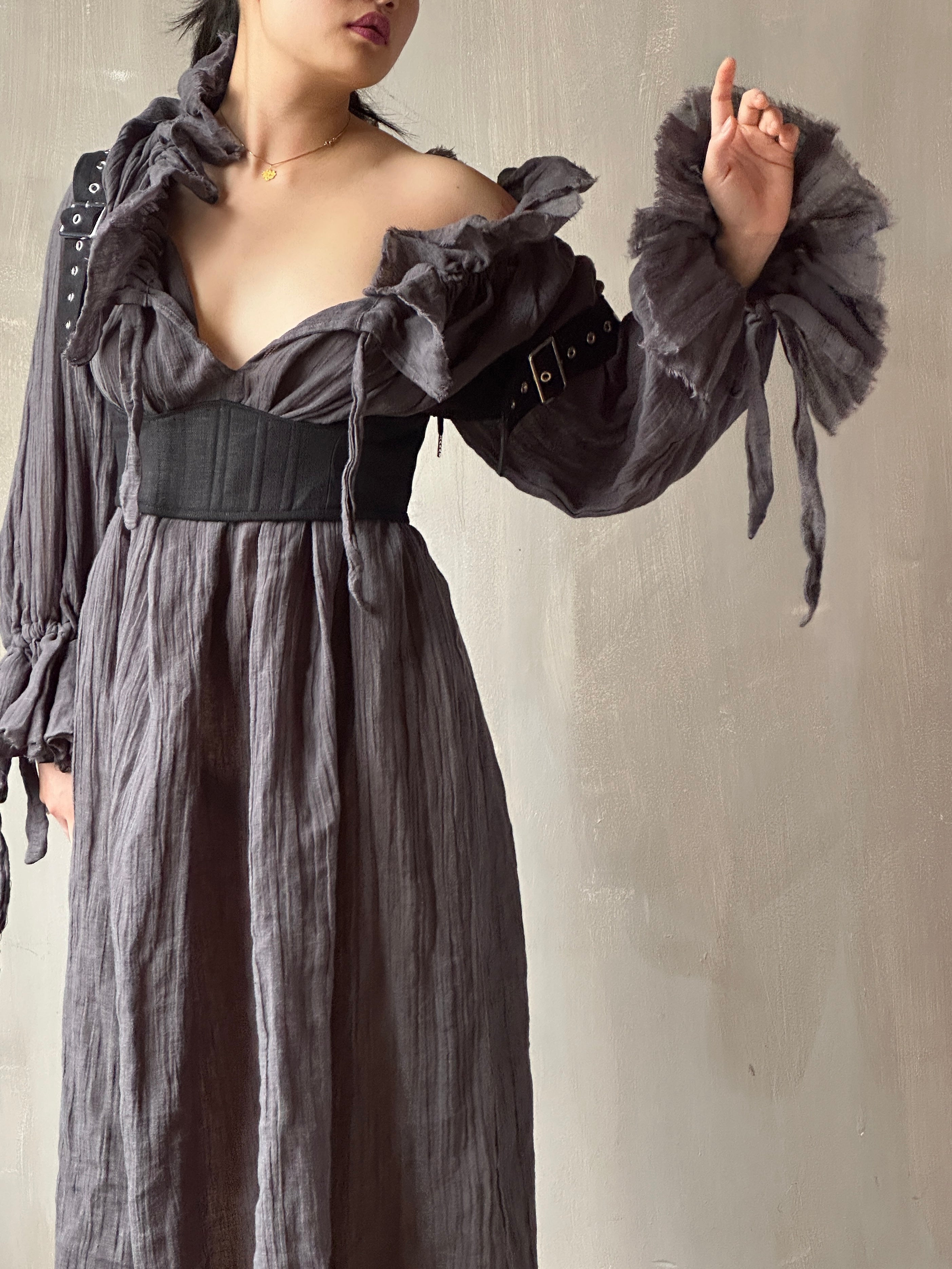 Sample Sale: Underbust Buckle Waspie in Black Linen (Size VI)