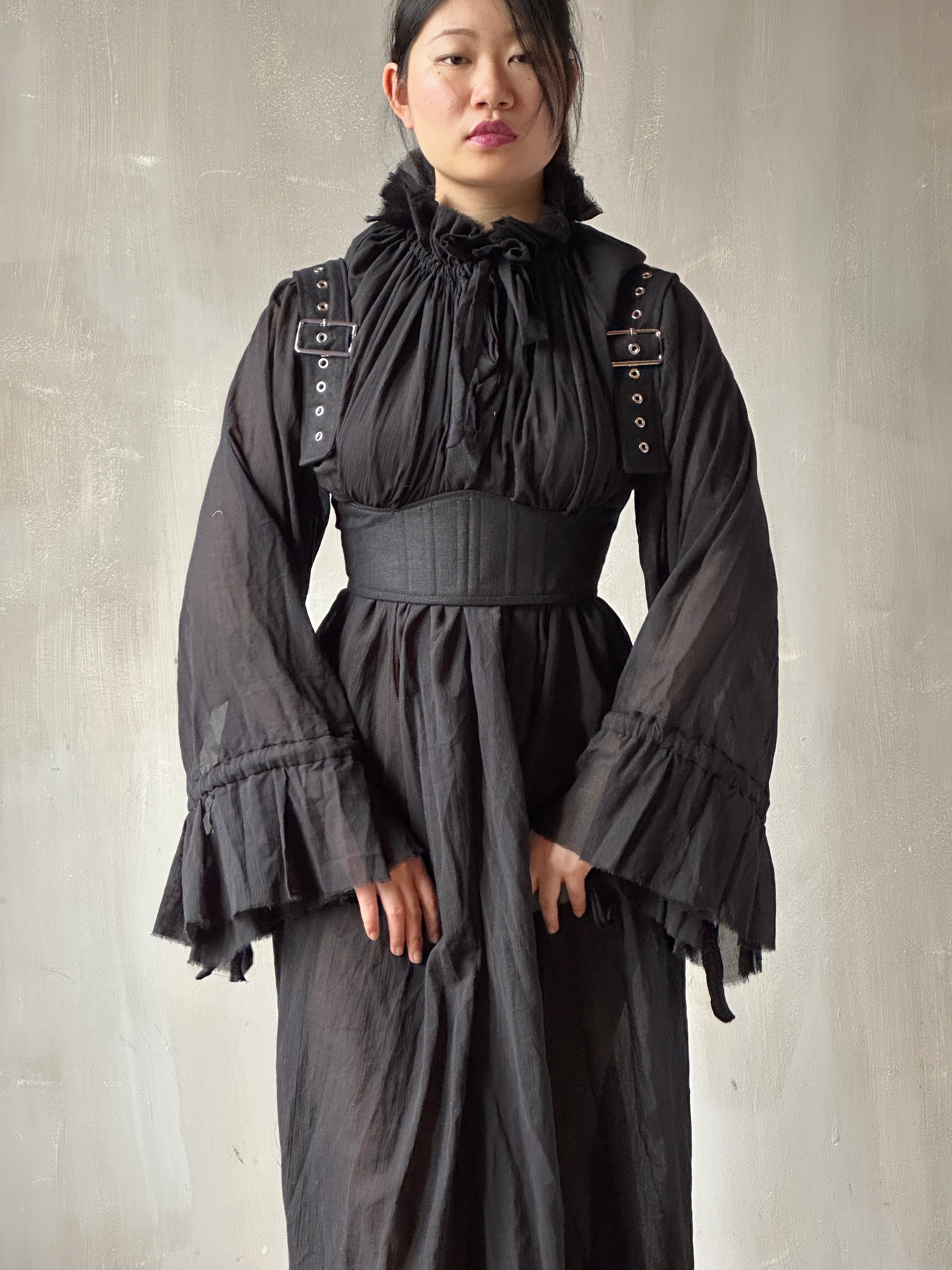 Sample Sale: Underbust Buckle Waspie in Black Linen (Size VI)