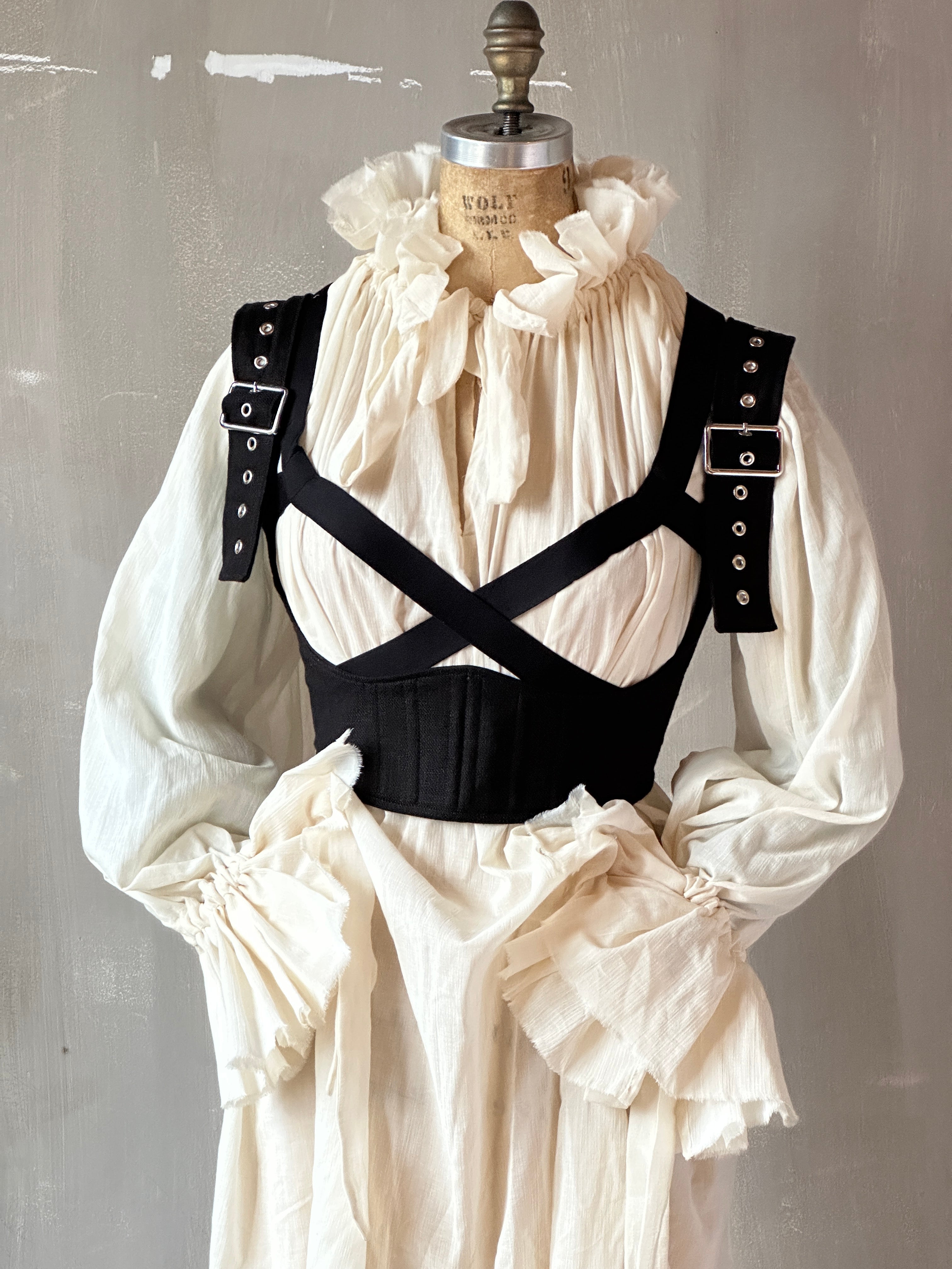 Sample Sale: Underbust Buckle Waspie in Black Linen (Size VI)
