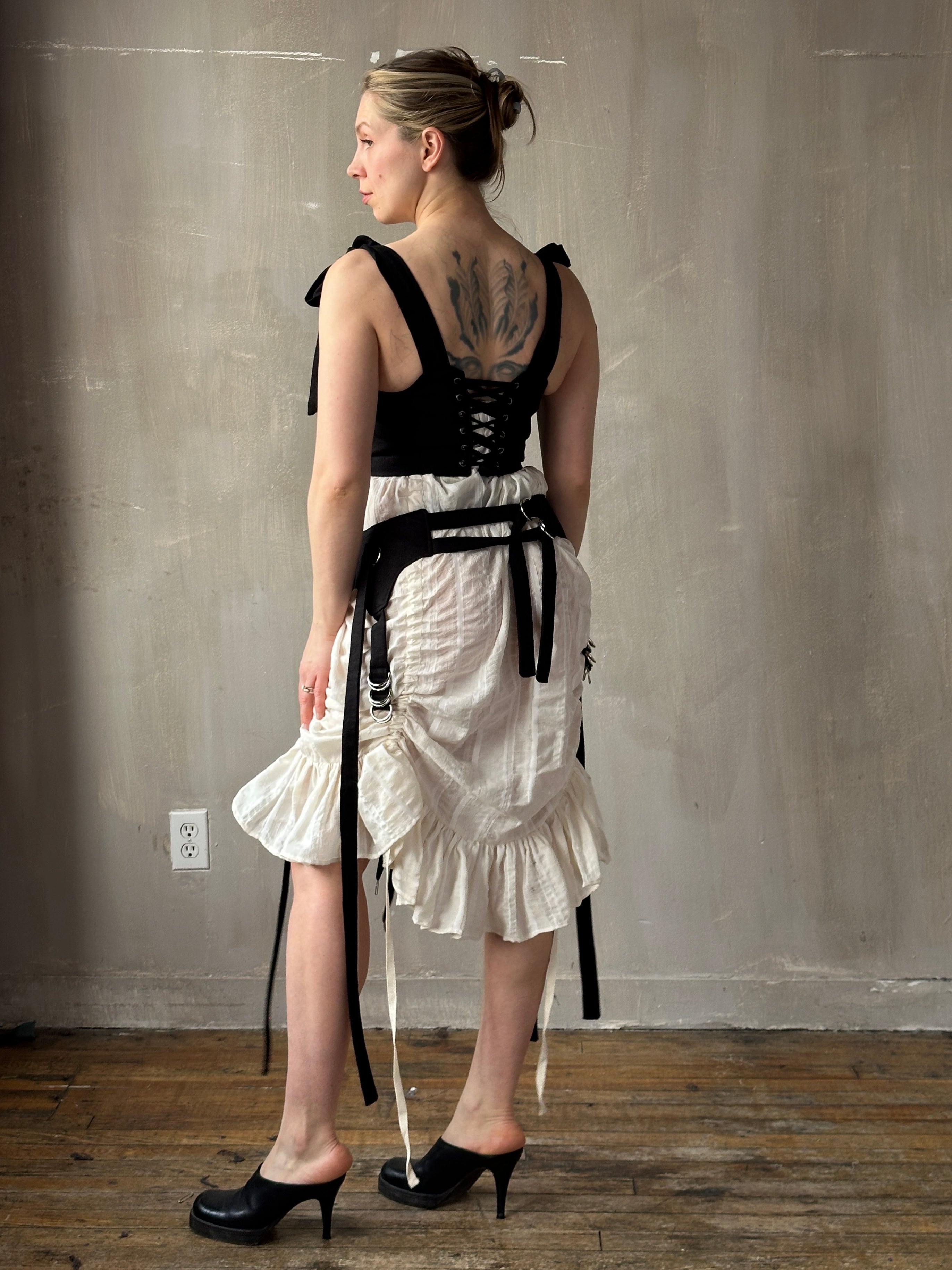 Spring '26: Four-Way Skirt Garter in Black Linen (In Stock)