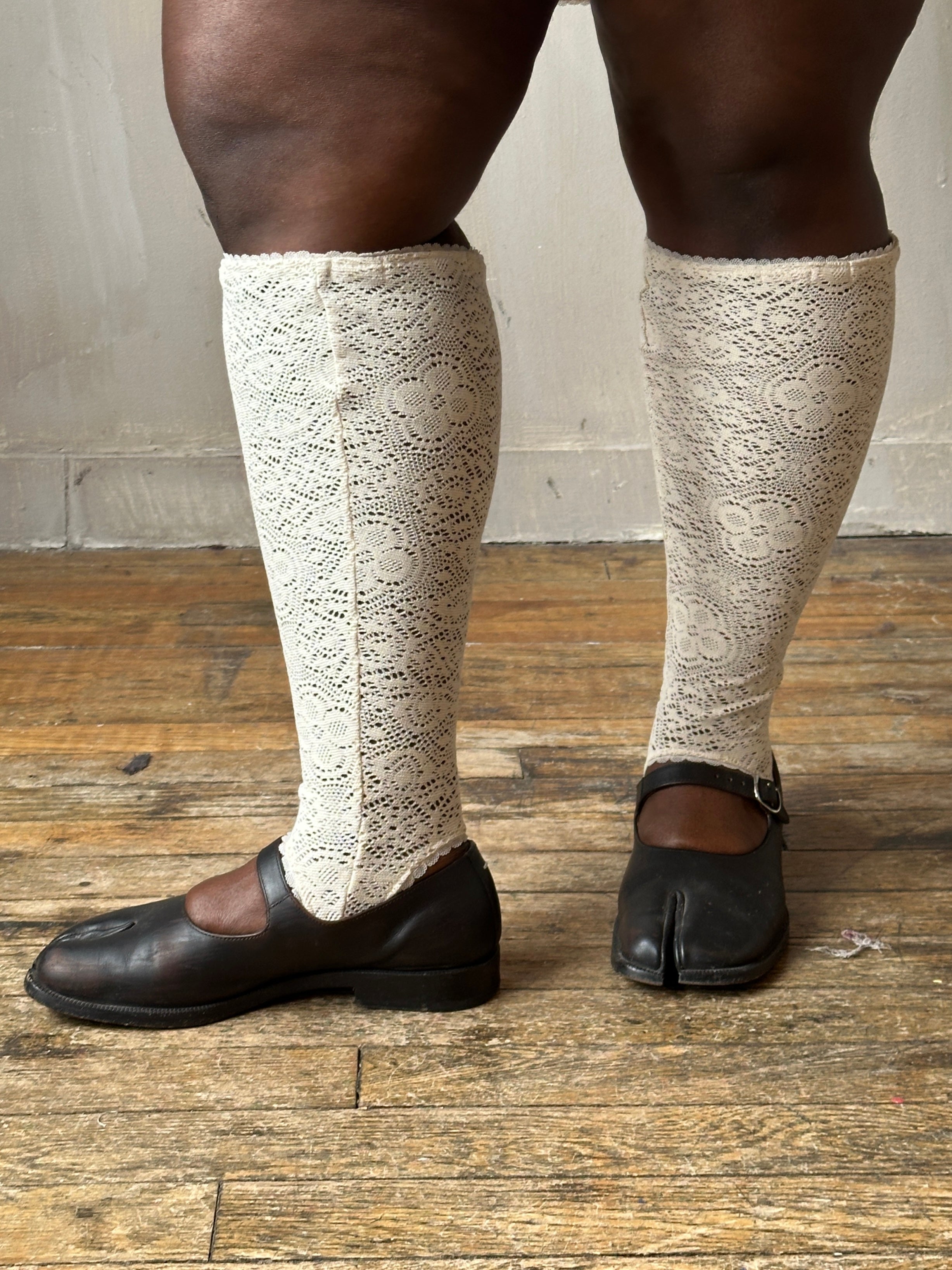 Spring '26: Knee-High Stirrup Socks in Ivory Cotton Lace (Pre-Order)