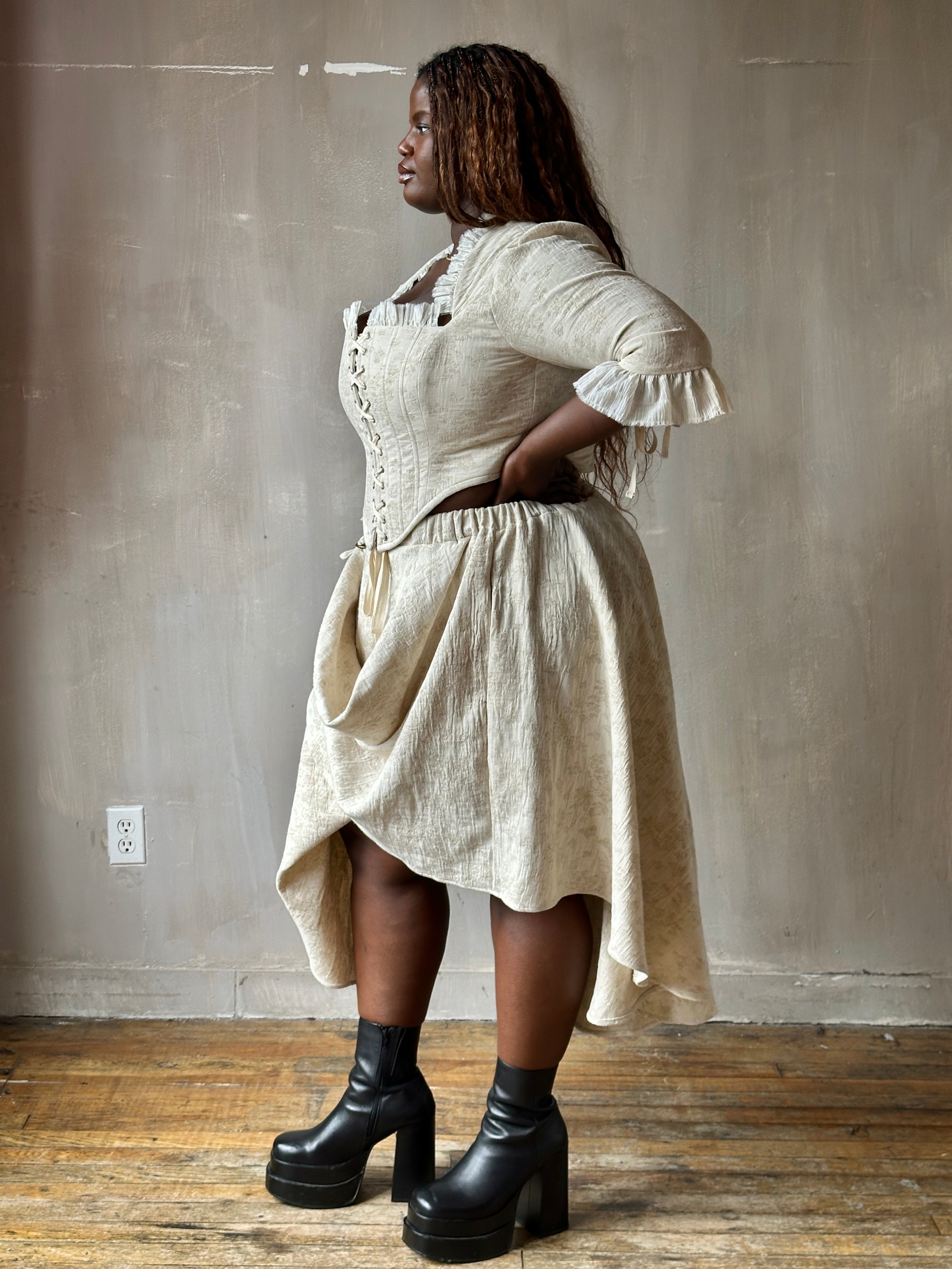 SS '26: Pastorale Set in Antique Floral Cotton-Linen (Pre-Order)