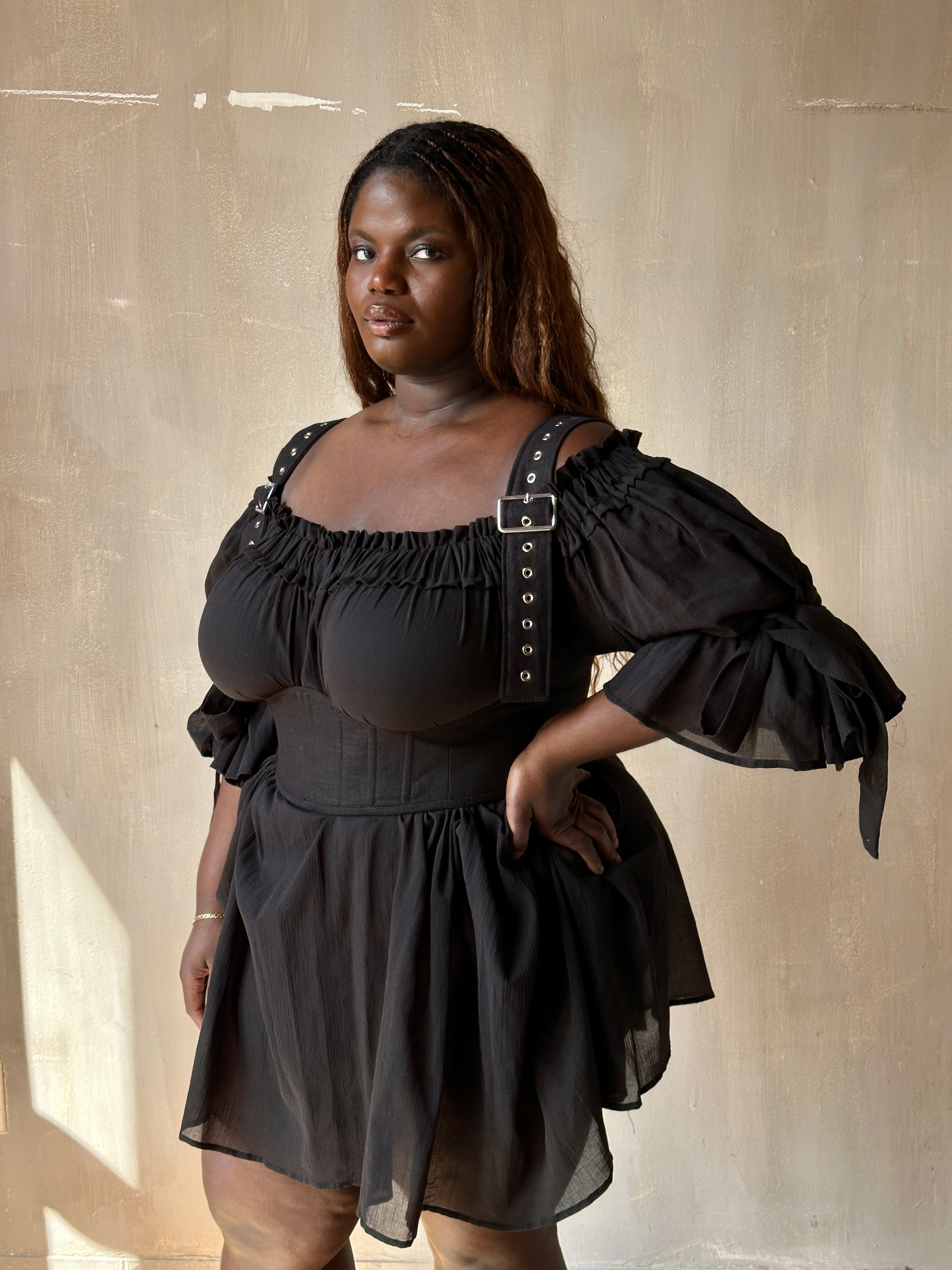 Sample Sale: Underbust Buckle Waspie in Black Linen (Size VI)