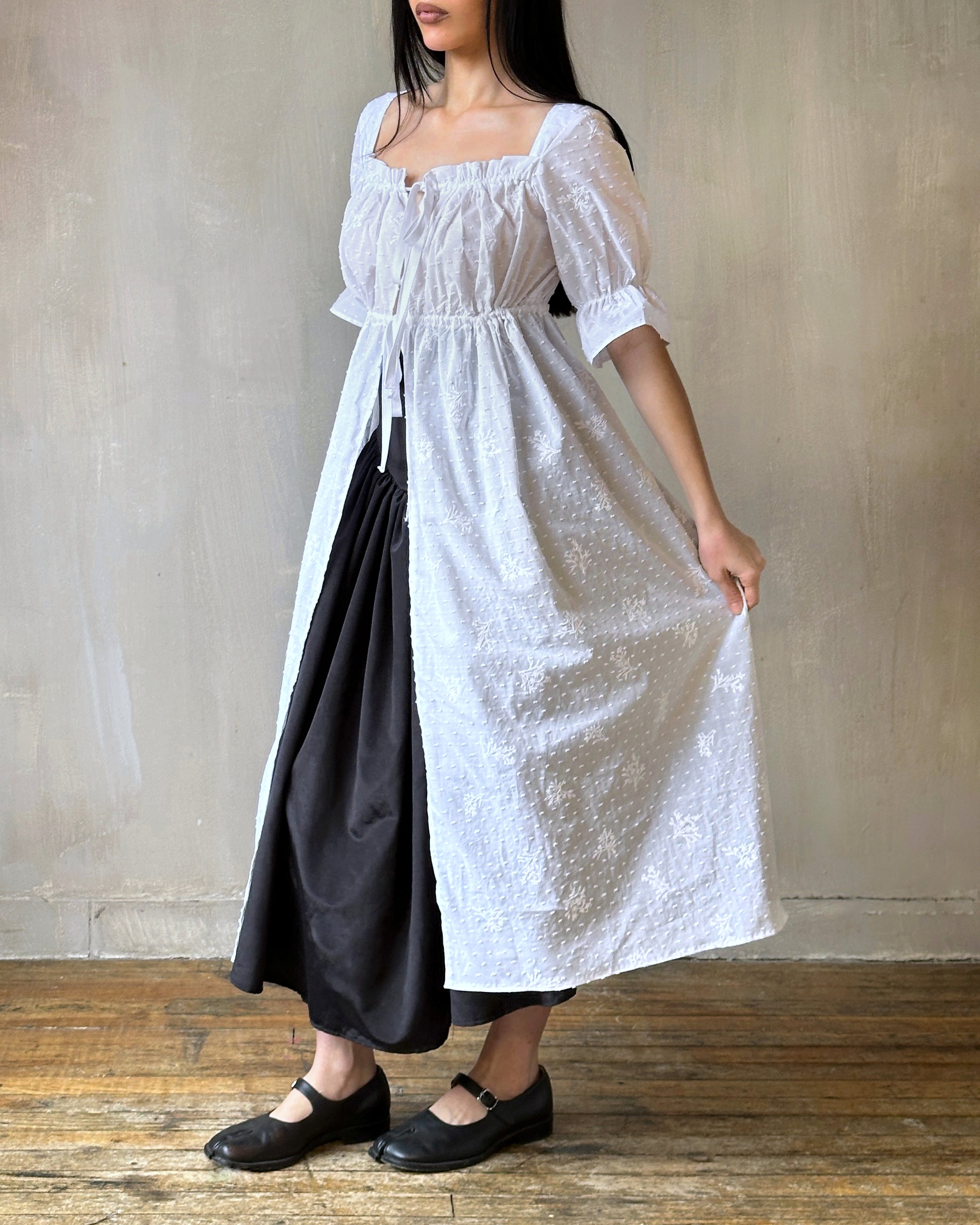 Spring '25: Chemise de la Reine Duster in white broderie (Pre-Order, Limited Edition)