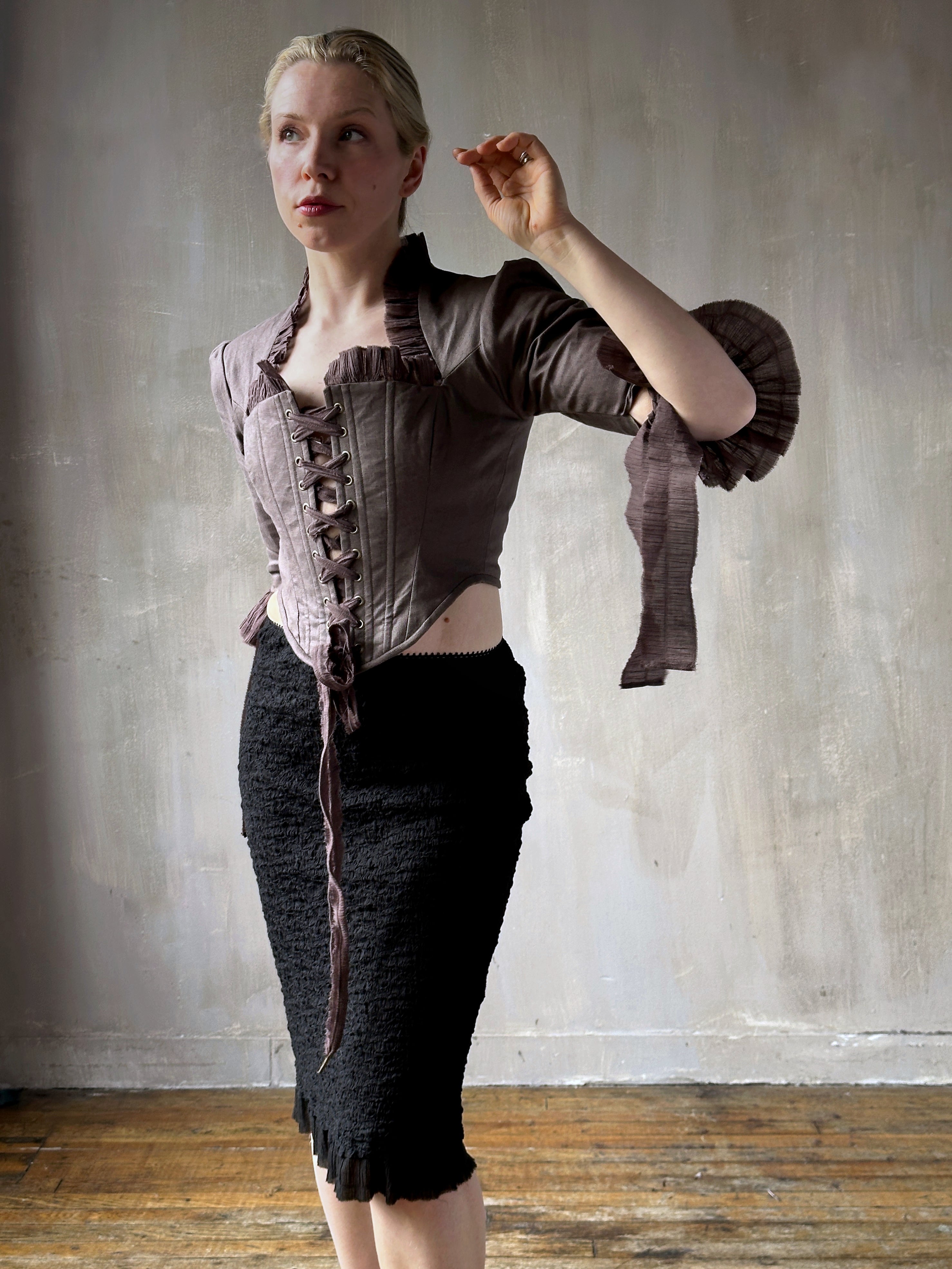 Spring '26: Pastorale Bodice in Mauve Earth Linen (Pre-Order, Limited Edition)