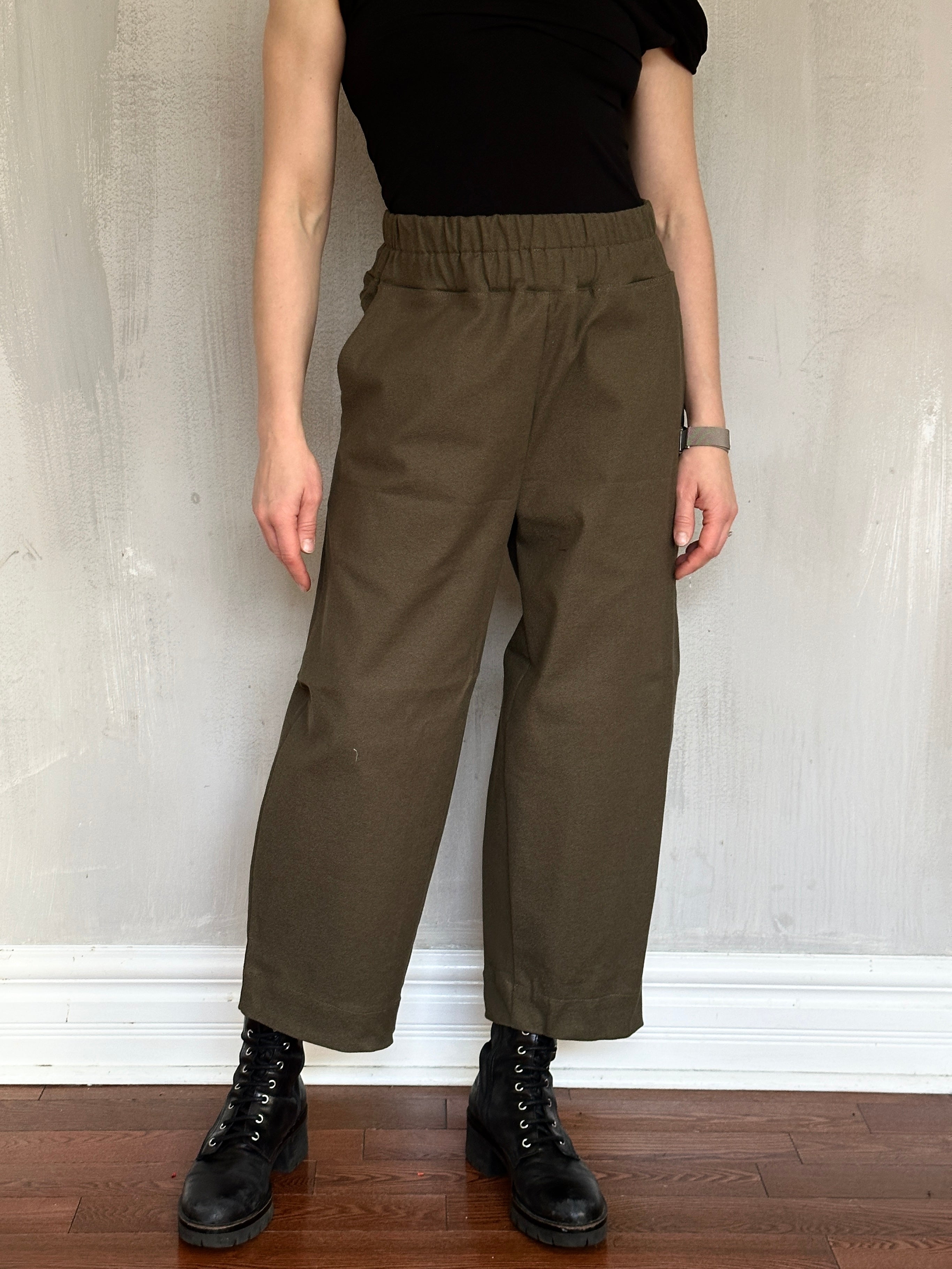 Sample Sale: Double Waistband Barrel Trouser in Moss Green (Size I)
