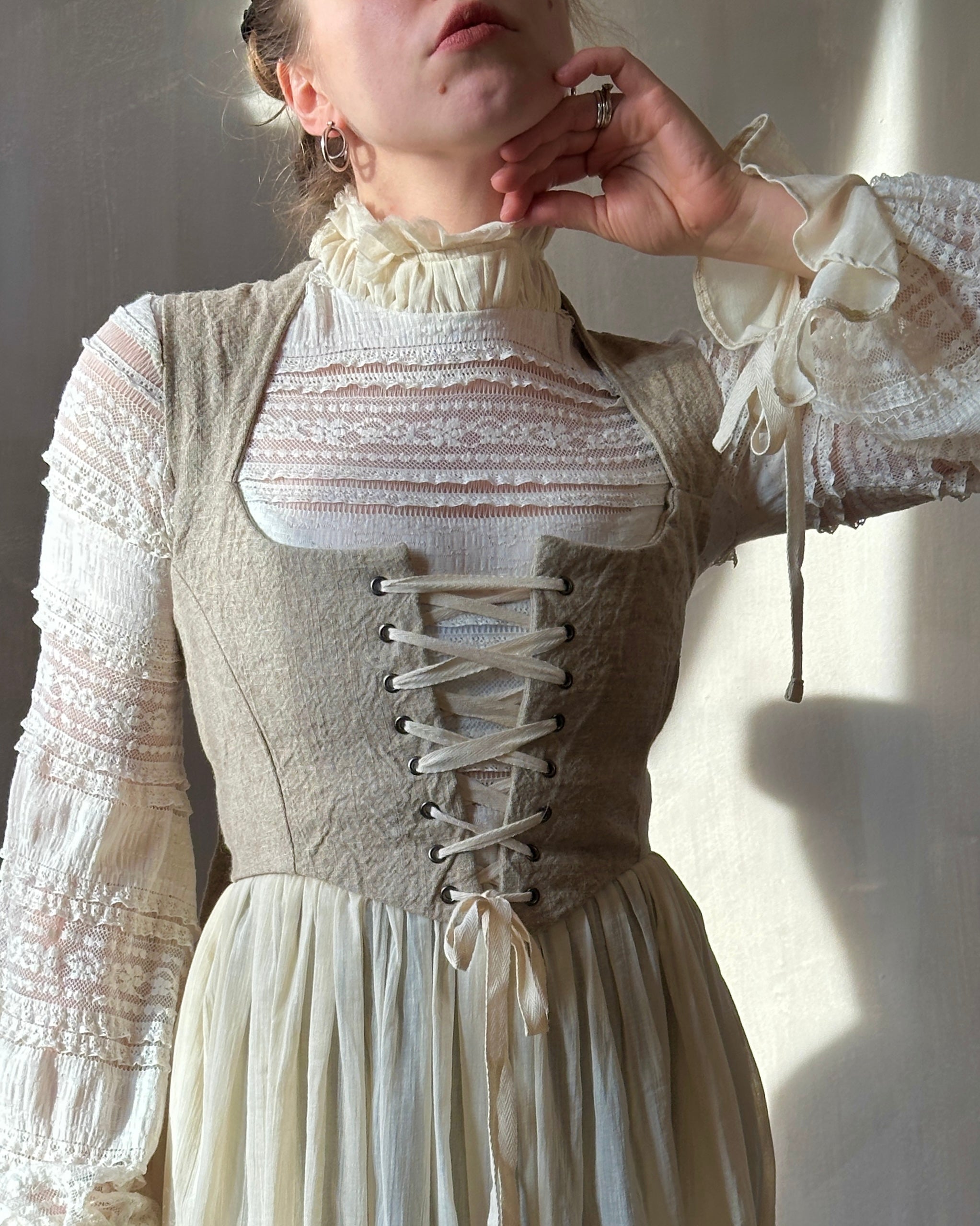 Contrast Corset Vest in Natural Crinkled Linen (Limited Edition)