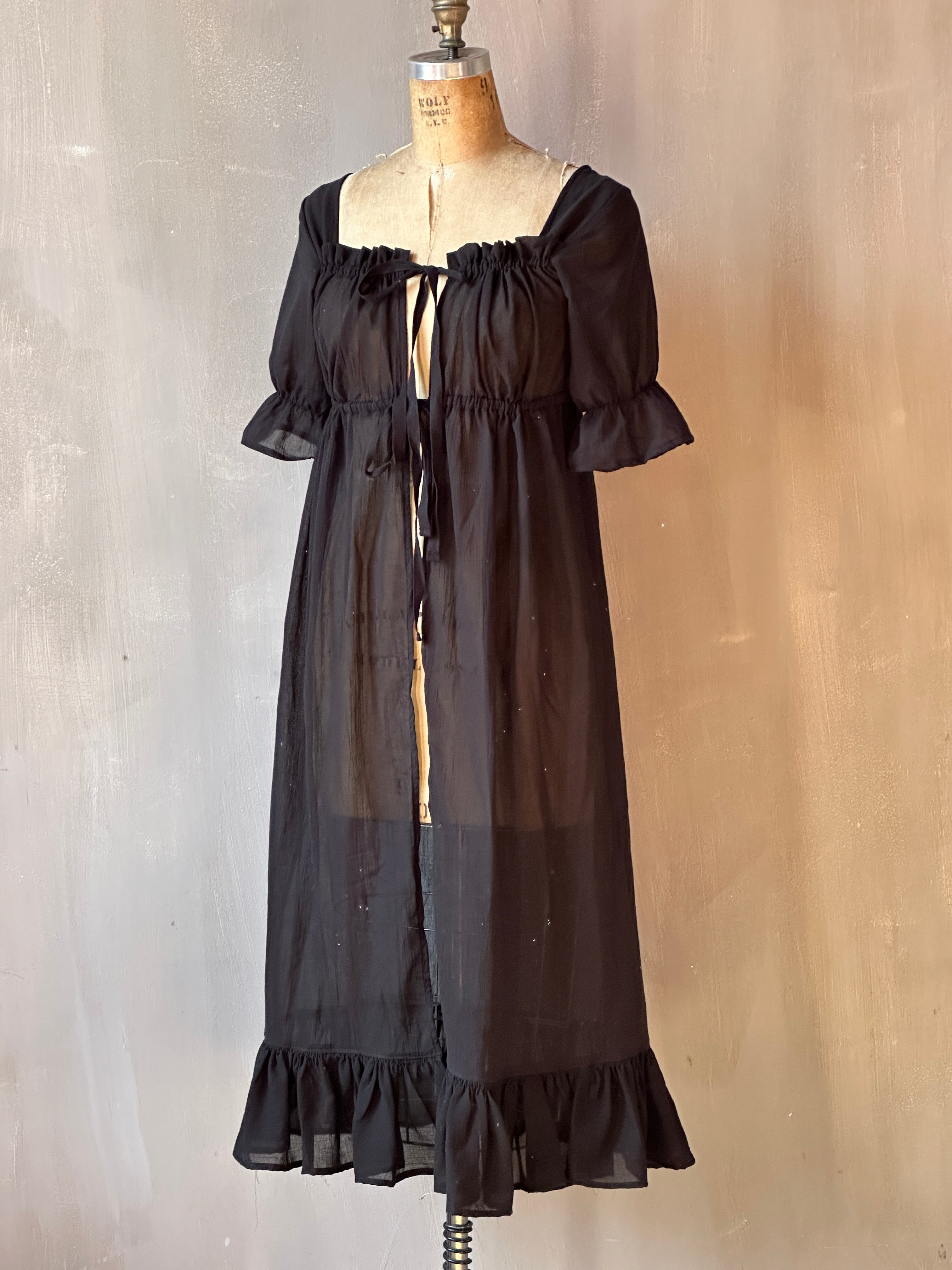 Chemise de la Reine Duster in Black Voile