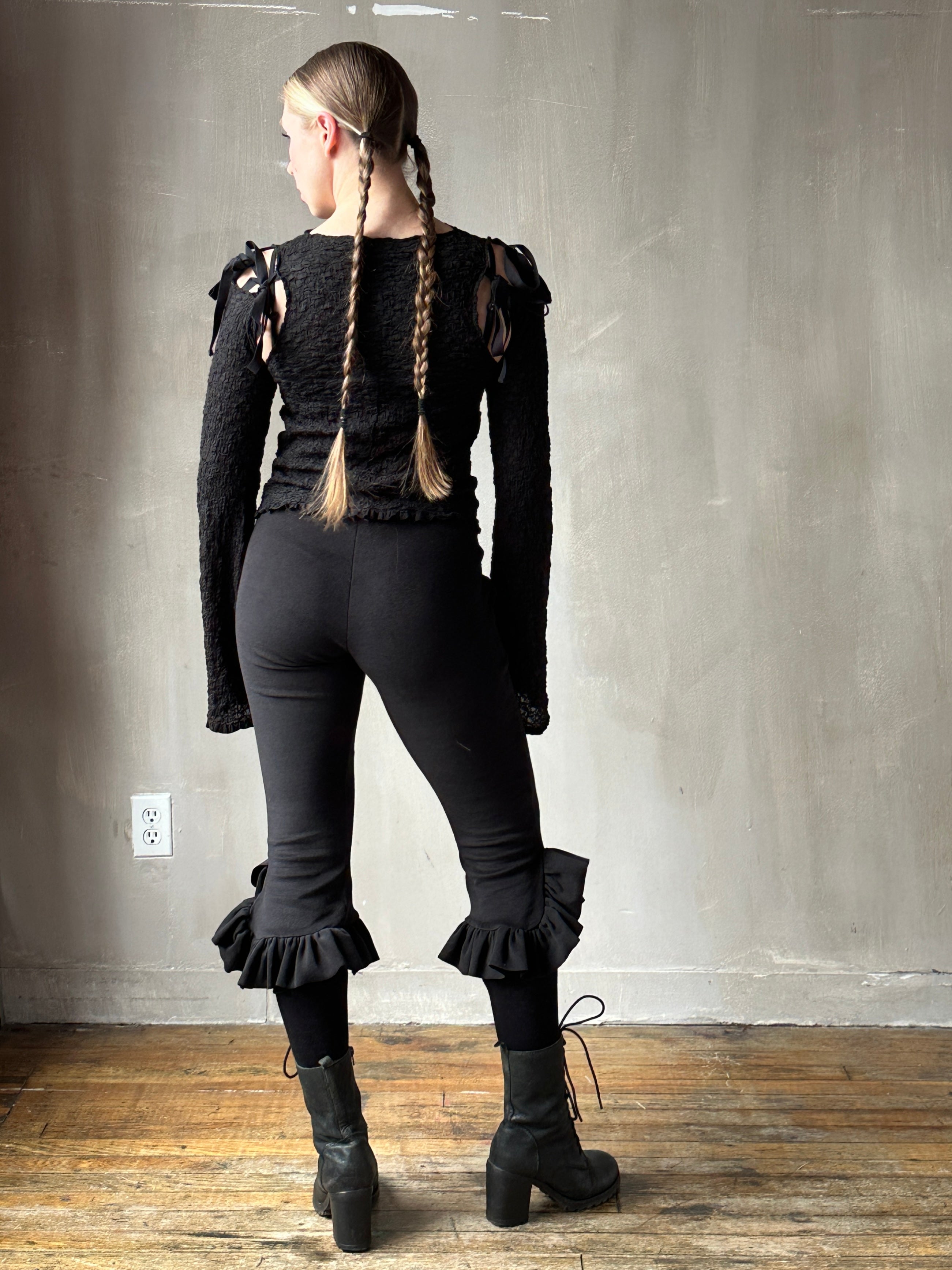 Sample Sale: Gathered Pocket Capri in Black Brushed Cotton (Size VI)