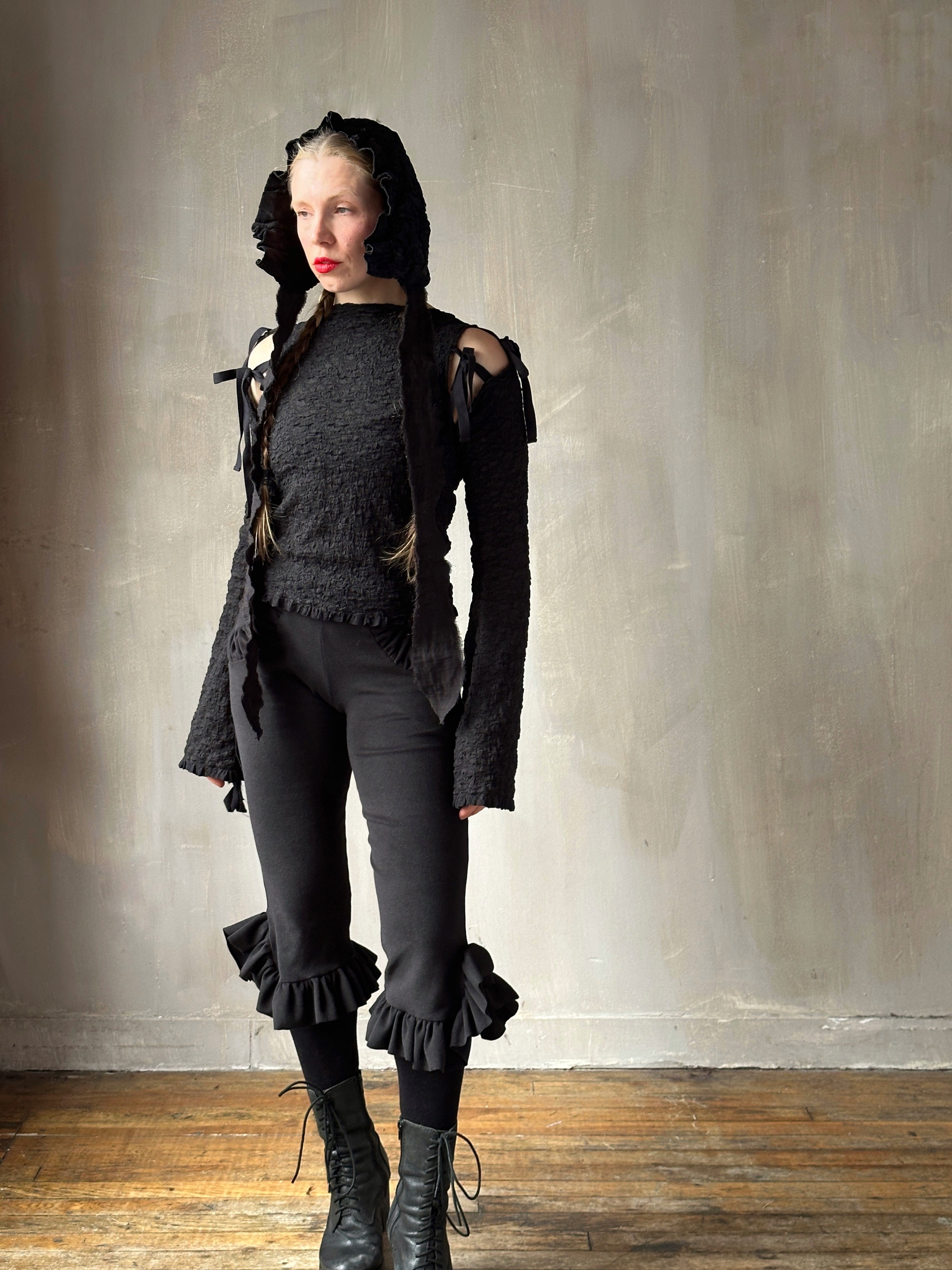 Sample Sale: Gathered Pocket Capri in Black Brushed Cotton (Size VI)