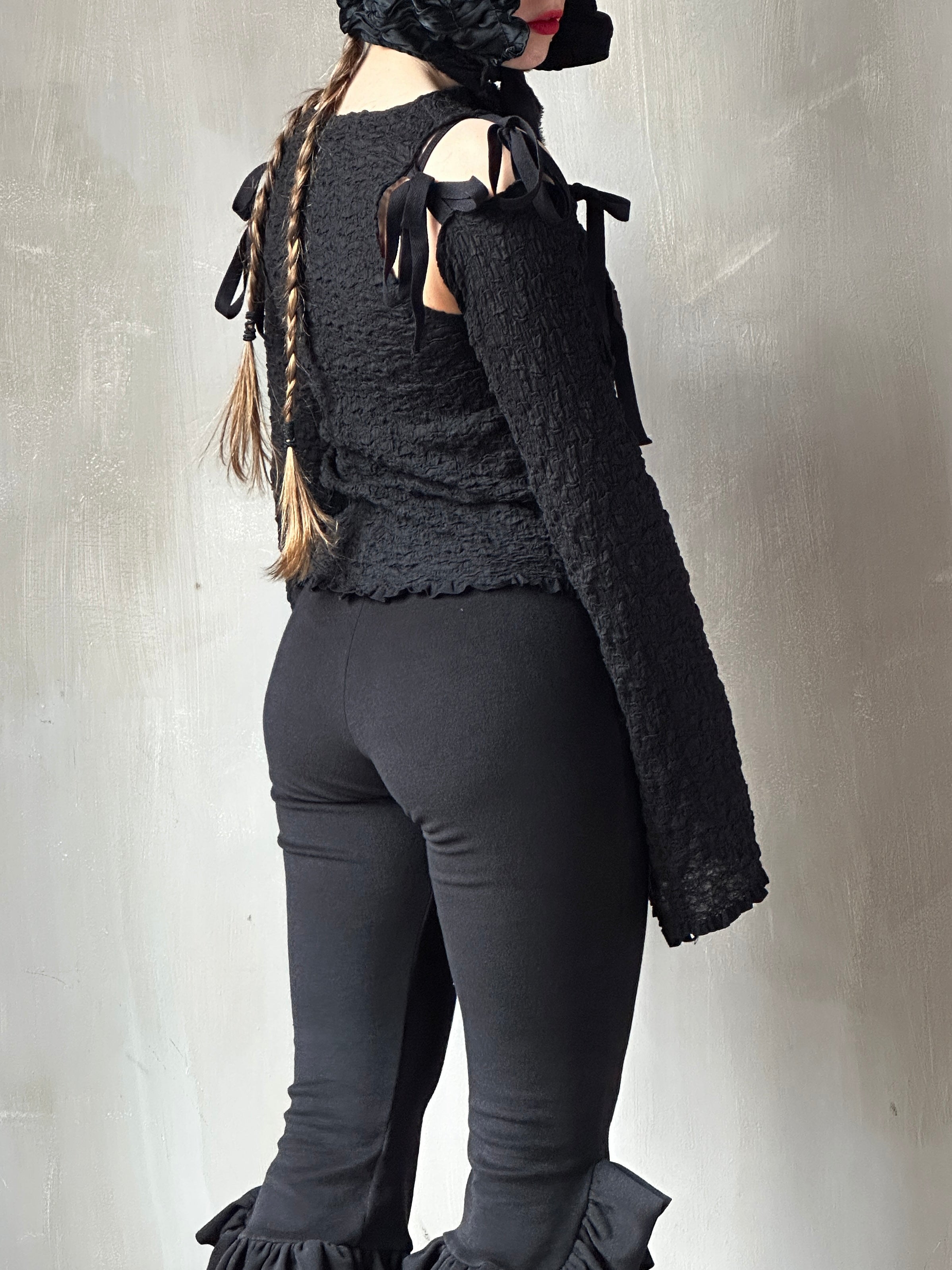 Sample Sale: Gathered Pocket Capri in Black Brushed Cotton (Size VI)