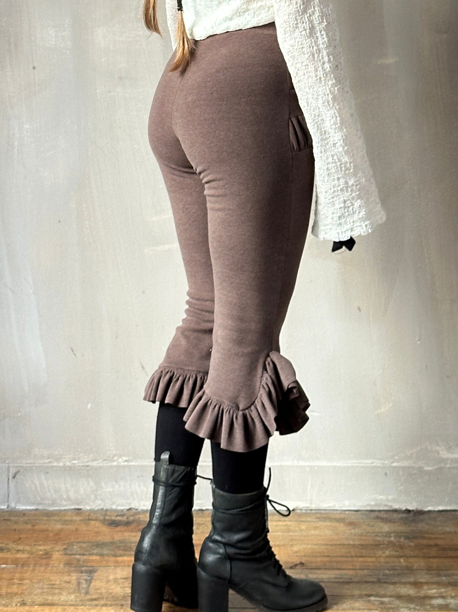 Winter '26: Gathered Pocket Capri in Fawn-Brown Brushed Cotton (Pre-Order)