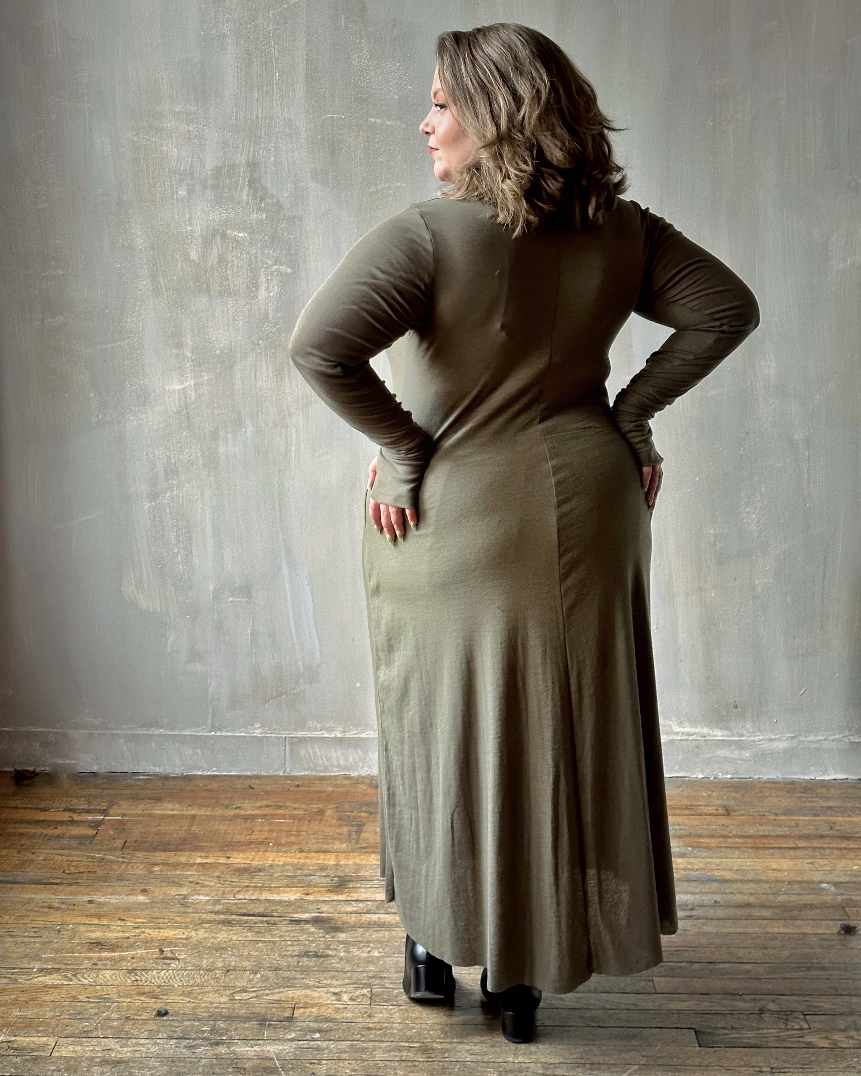 Cross-Seam Maxi Dress (Moss Green, In Stock)) * Cross-Seam Maxi Dress (Moss Green, In Stock)) *