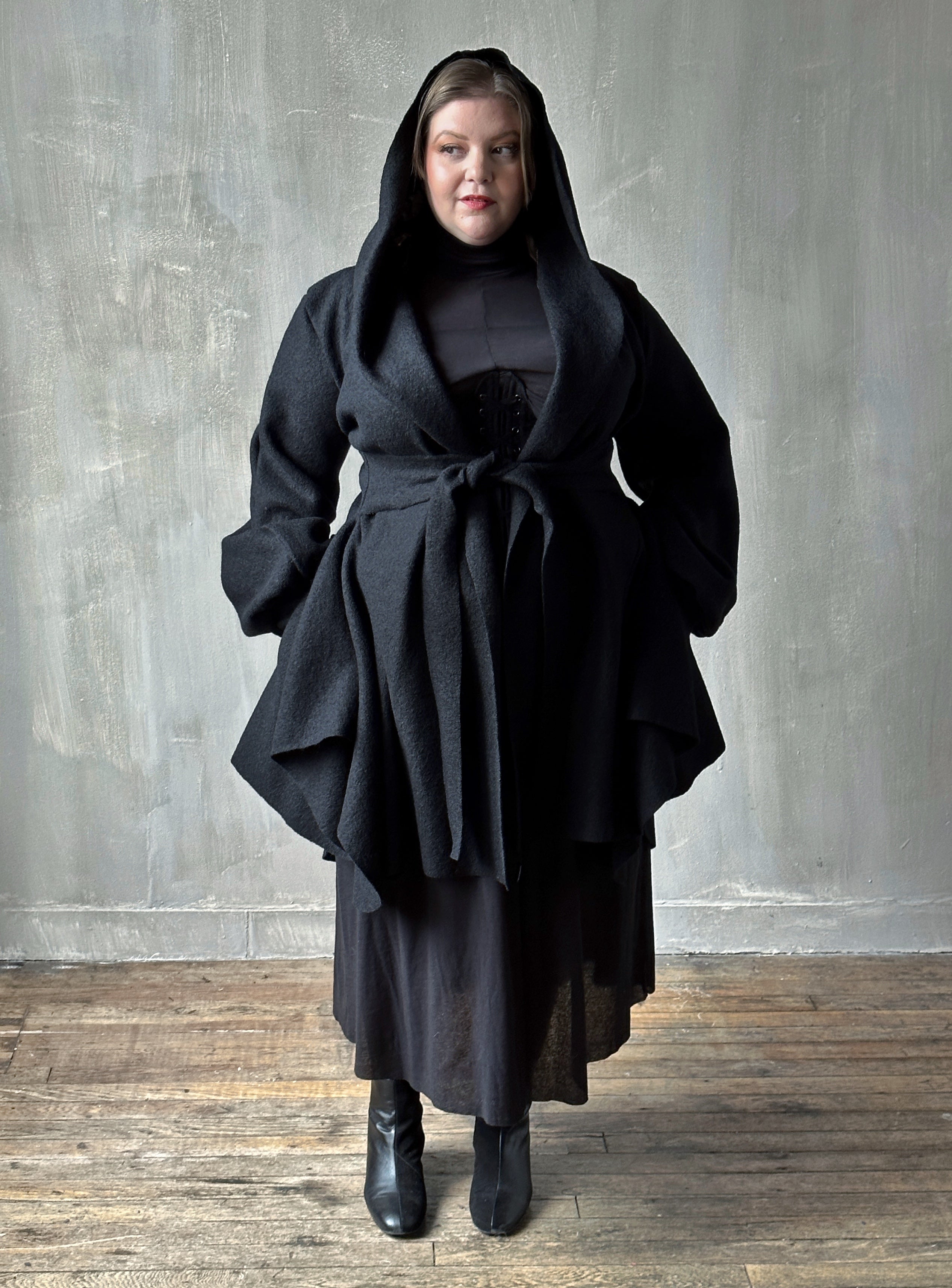 FW'24: Tournure Coat in Pure Wool Black
