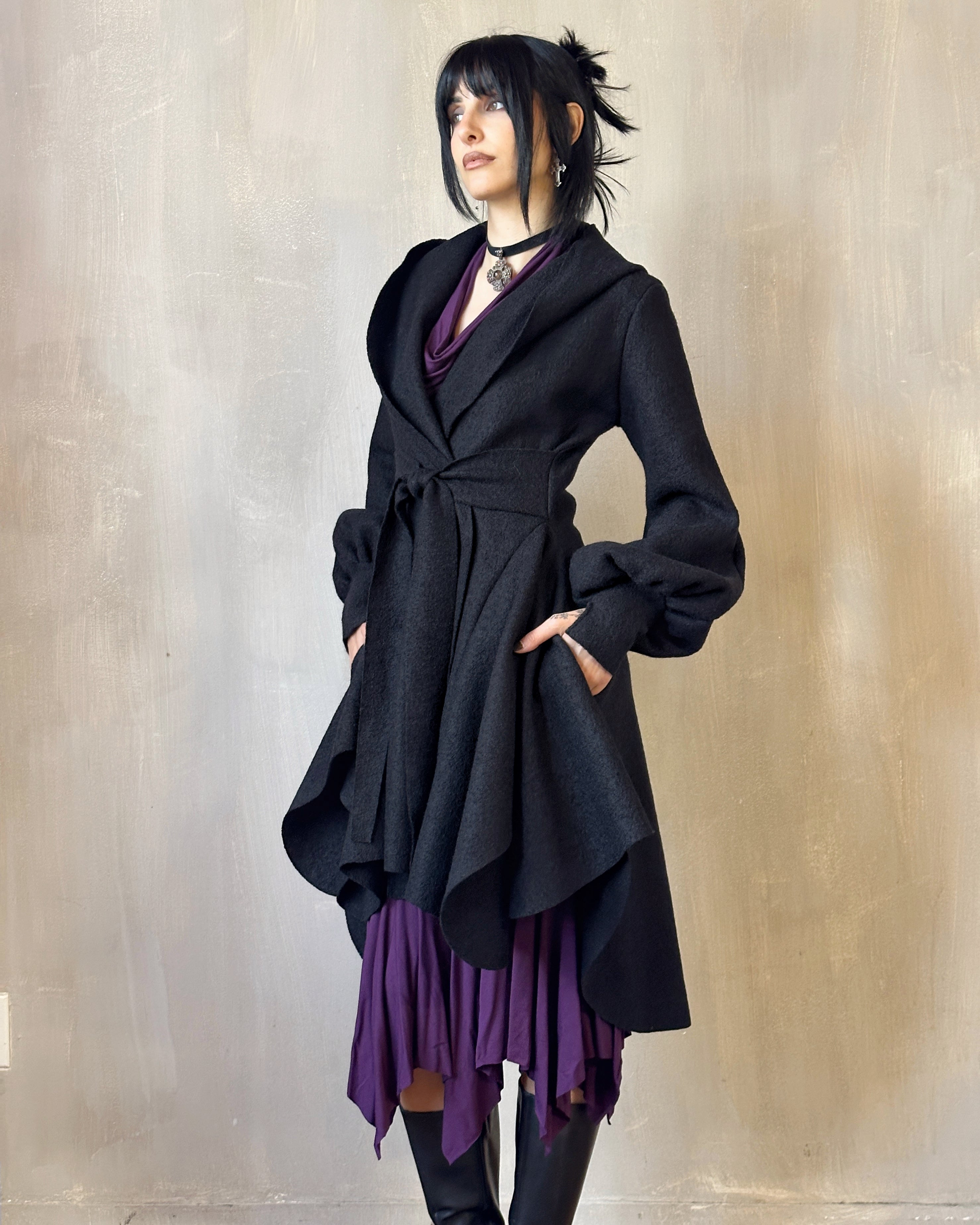 FW'24: Tournure Coat in Pure Wool Black