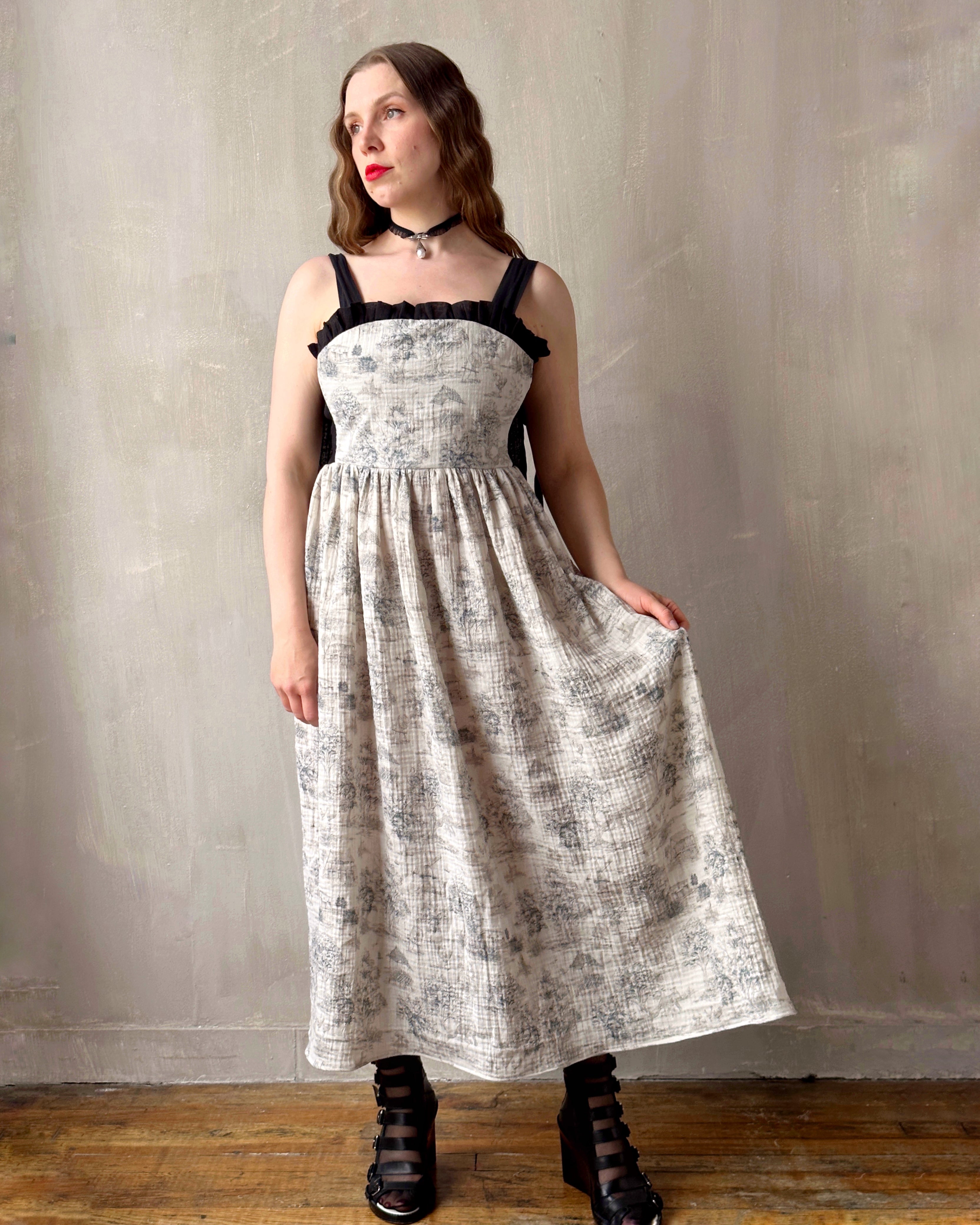 Heloise Dress in Toile de Jouy (Made-To-Order) Heloise Dress in Toile de Jouy (Made-To-Order)