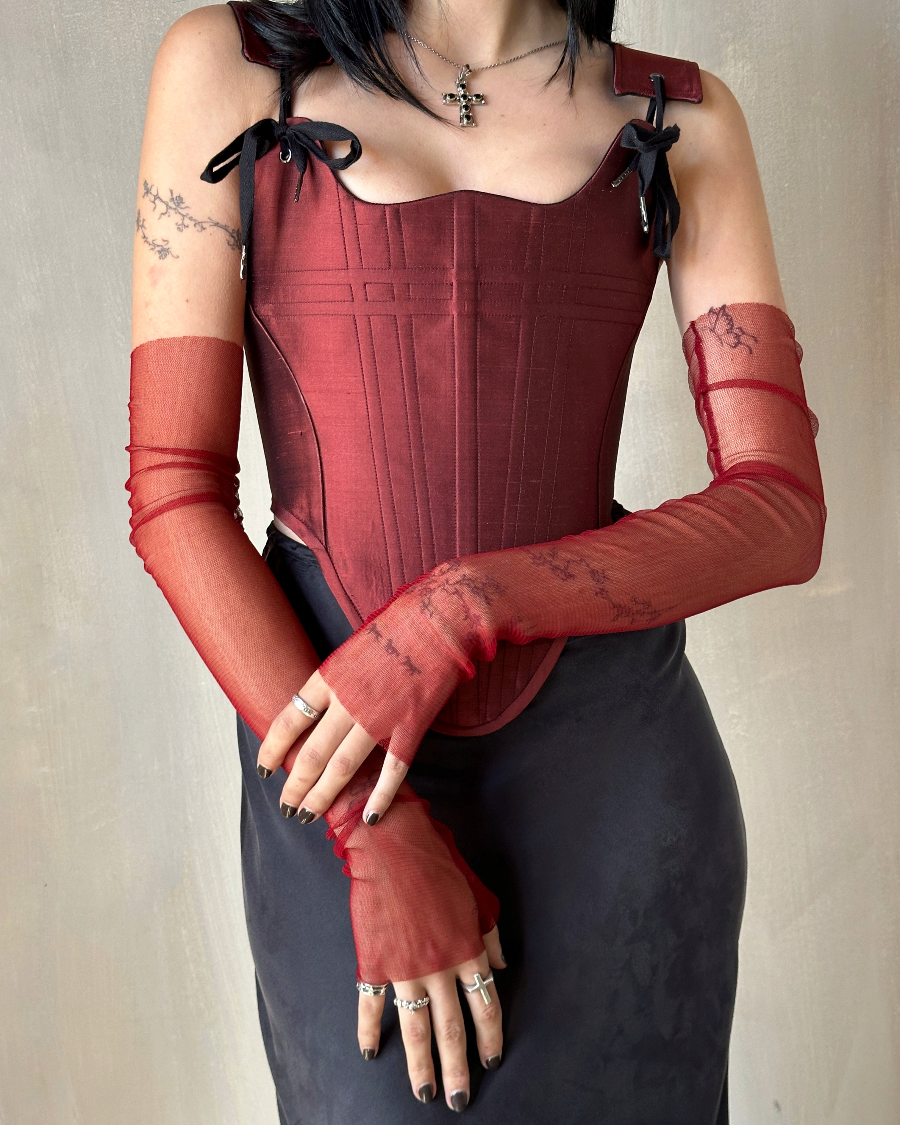 FW'24: Fingerless Opera Gloves Red Silk Tulle (Pre-Order)