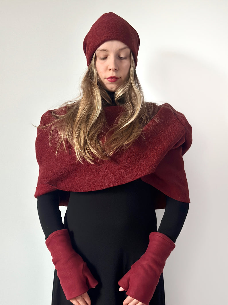 Slouchy toque in Warm Red Wool