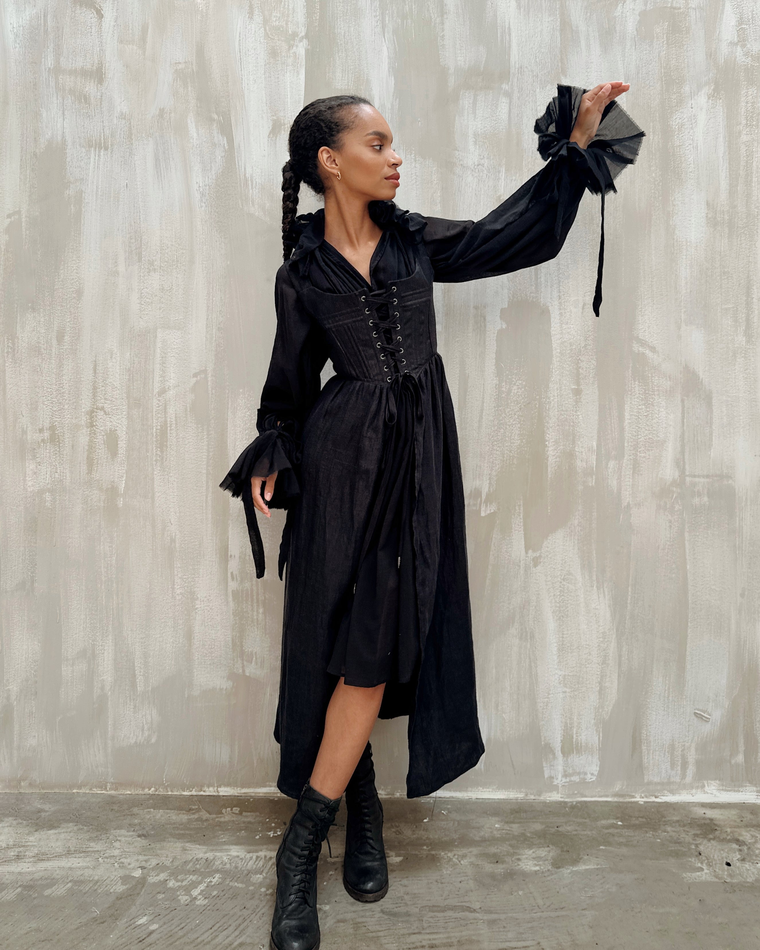 Caterina Stays Gown in Black Linen
